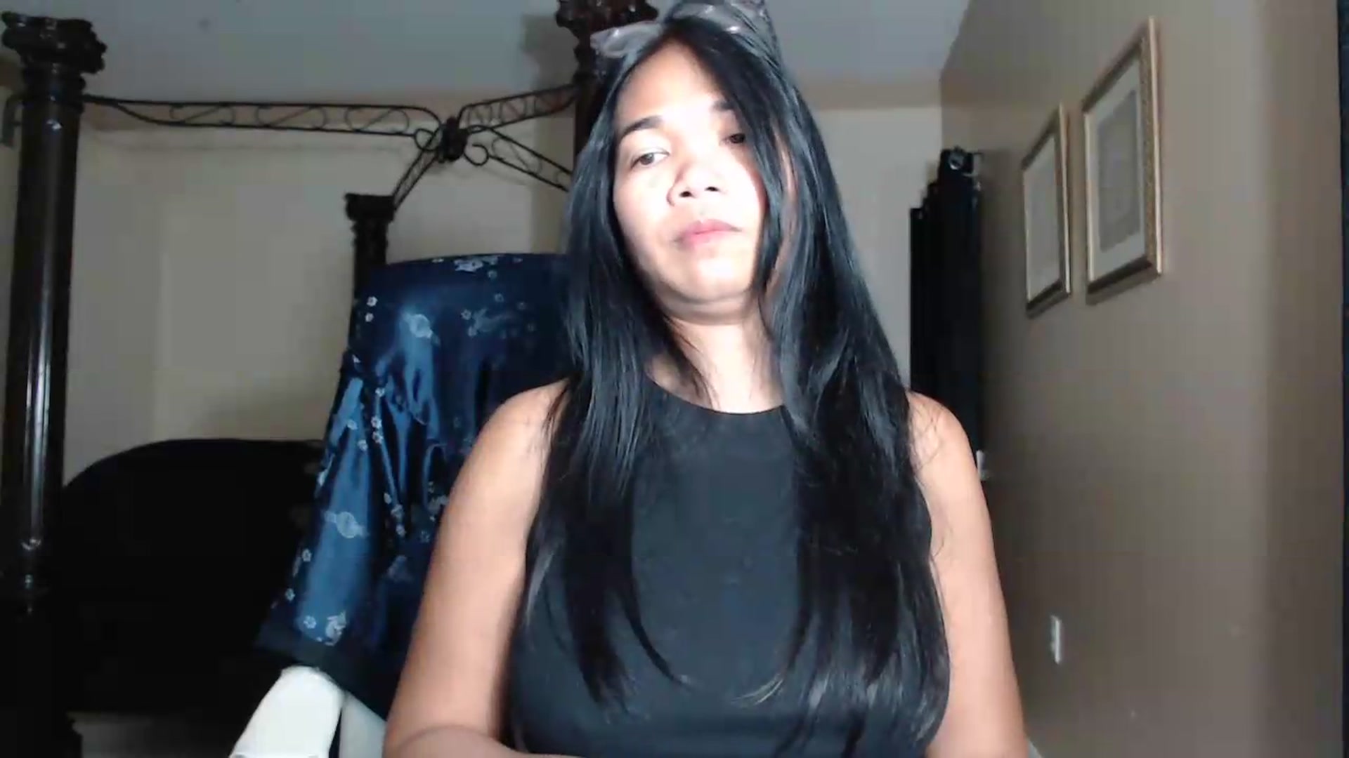 Gallery image thumbnail from Littlekai2030's myfreecams stream on, 06/25/2026, 04:22 image 14 of 20