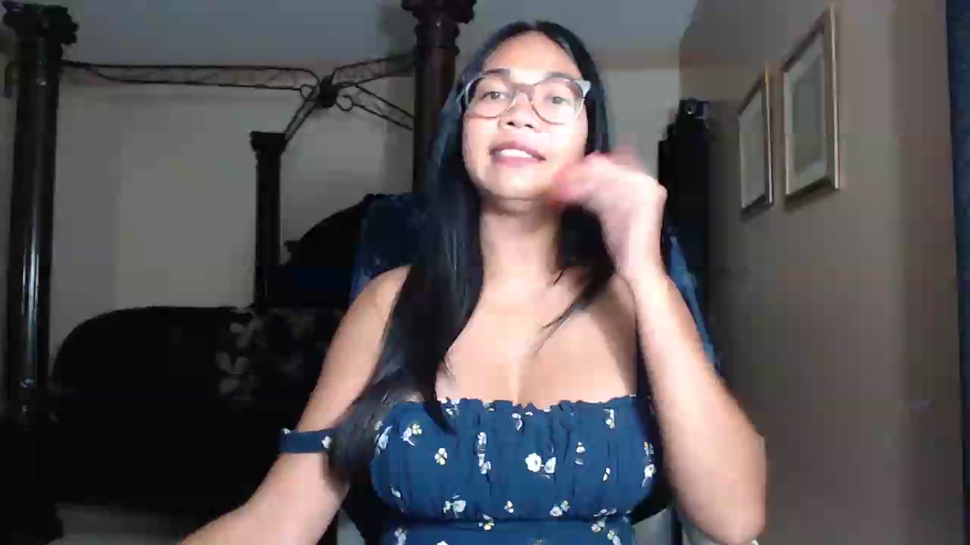 Gallery image thumbnail from Littlekai2030's myfreecams stream on, 06/27/2026, 03:39 image 10 of 20