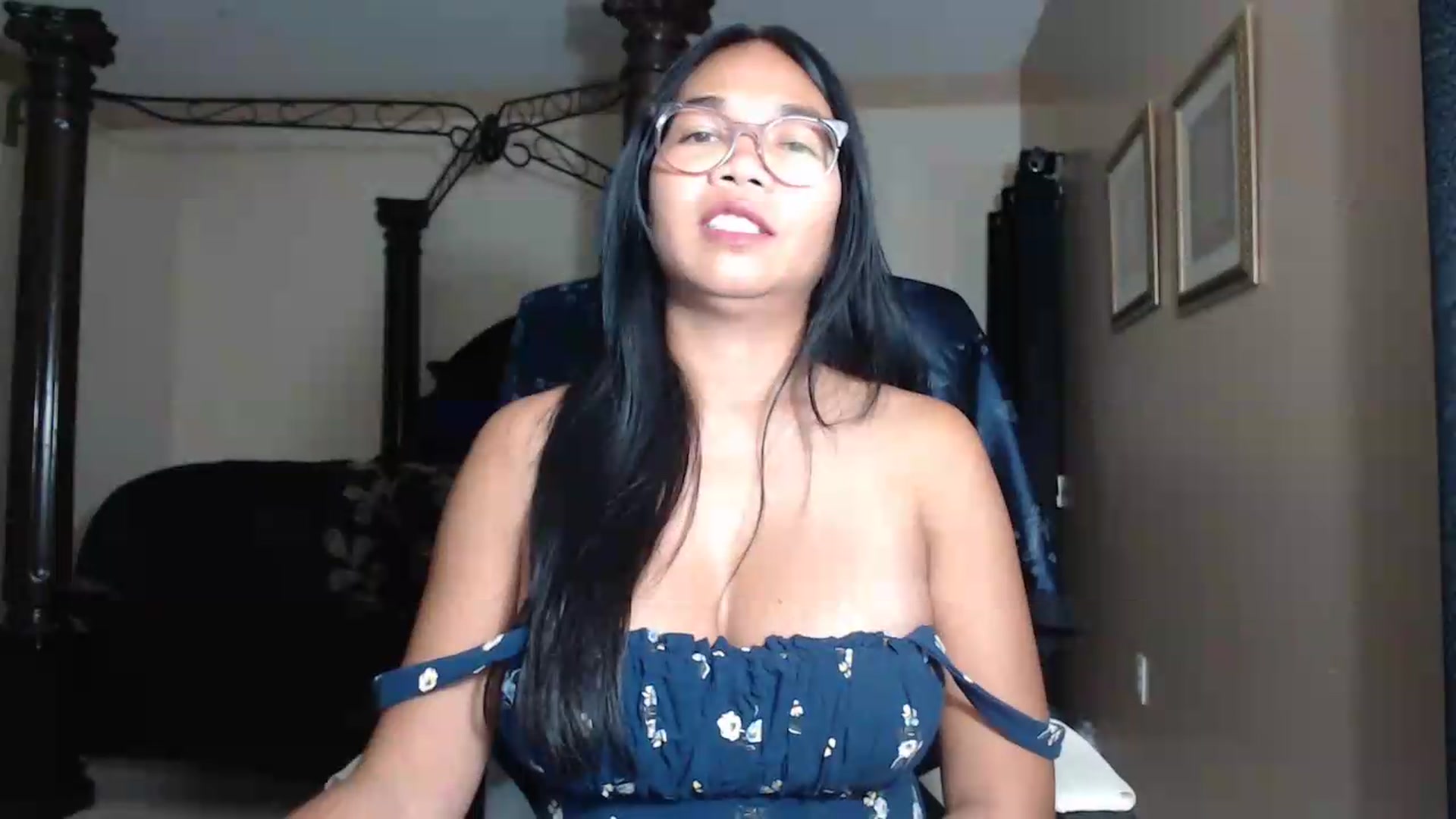 Gallery image thumbnail from Littlekai2030's myfreecams stream on, 06/27/2026, 03:39 image 5 of 20