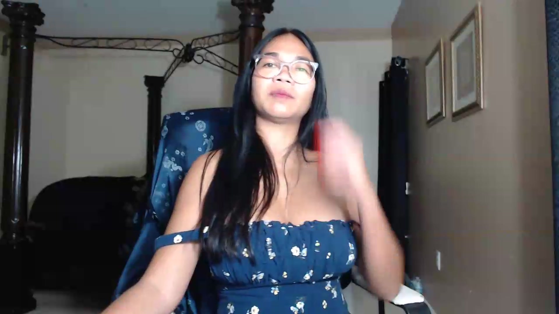 Gallery image thumbnail from Littlekai2030's myfreecams stream on, 06/27/2026, 03:39 image 6 of 20
