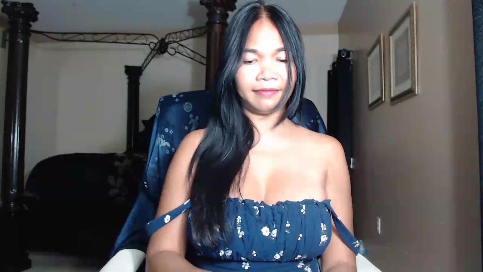 Gallery image thumbnail from Littlekai2030's myfreecams stream on, 06/27/2026, 03:39 image 12 of 20