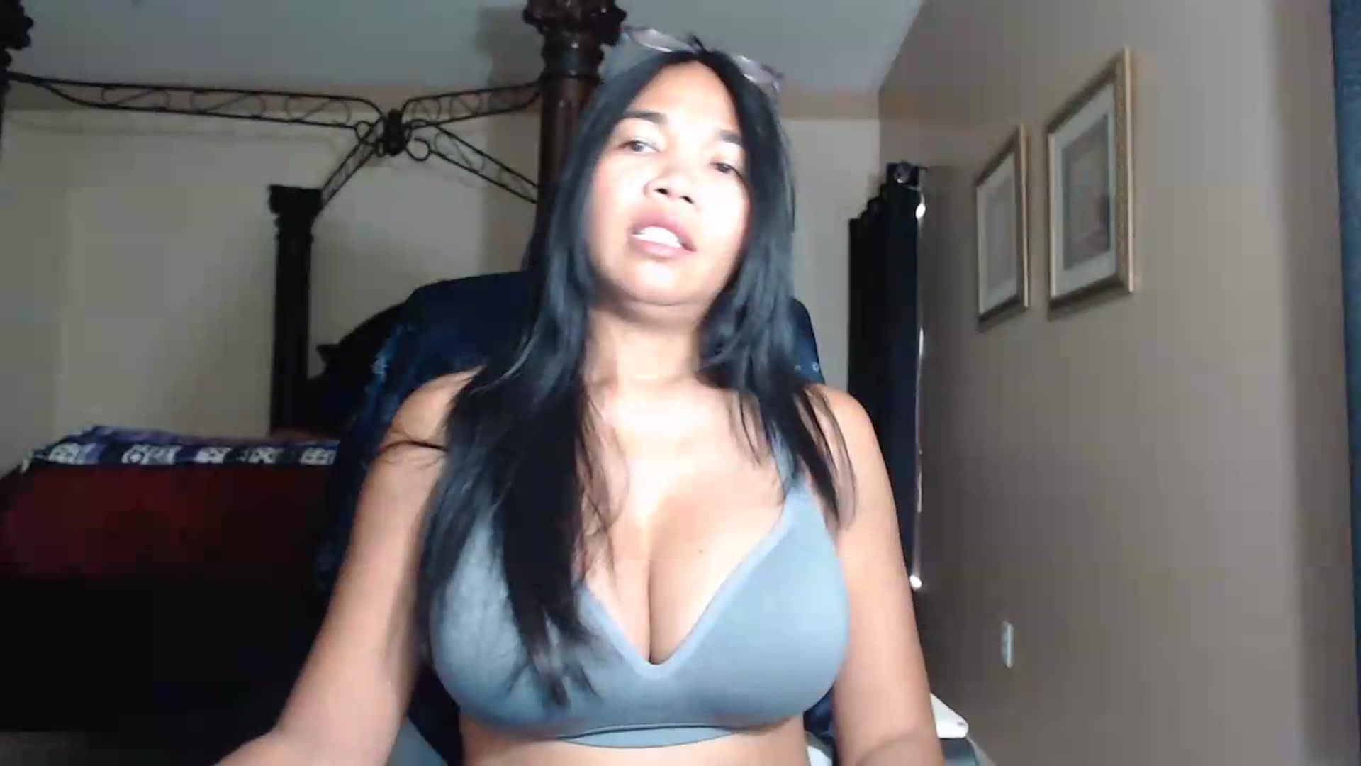 Gallery image thumbnail from Littlekai2030's myfreecams stream on, 06/29/2026, 01:05 image 6 of 20