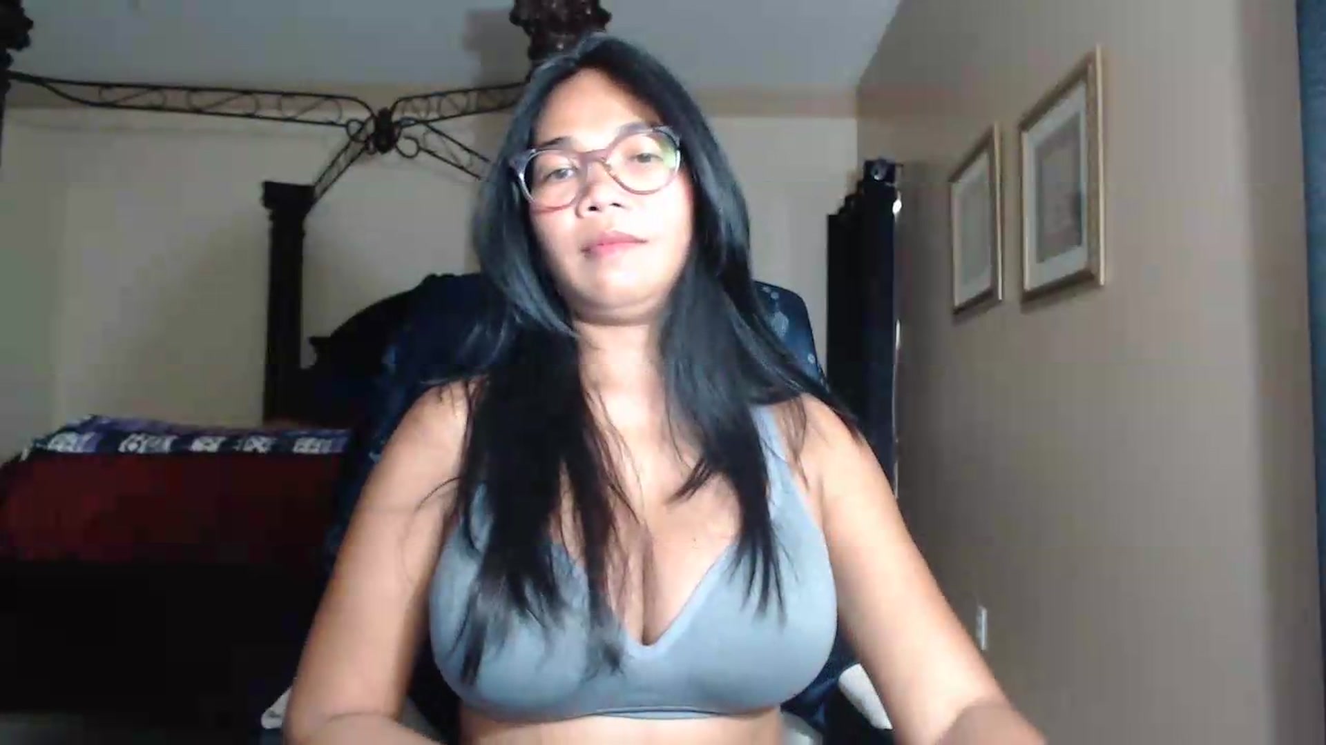 Gallery image thumbnail from Littlekai2030's myfreecams stream on, 06/29/2026, 01:05 image 7 of 20
