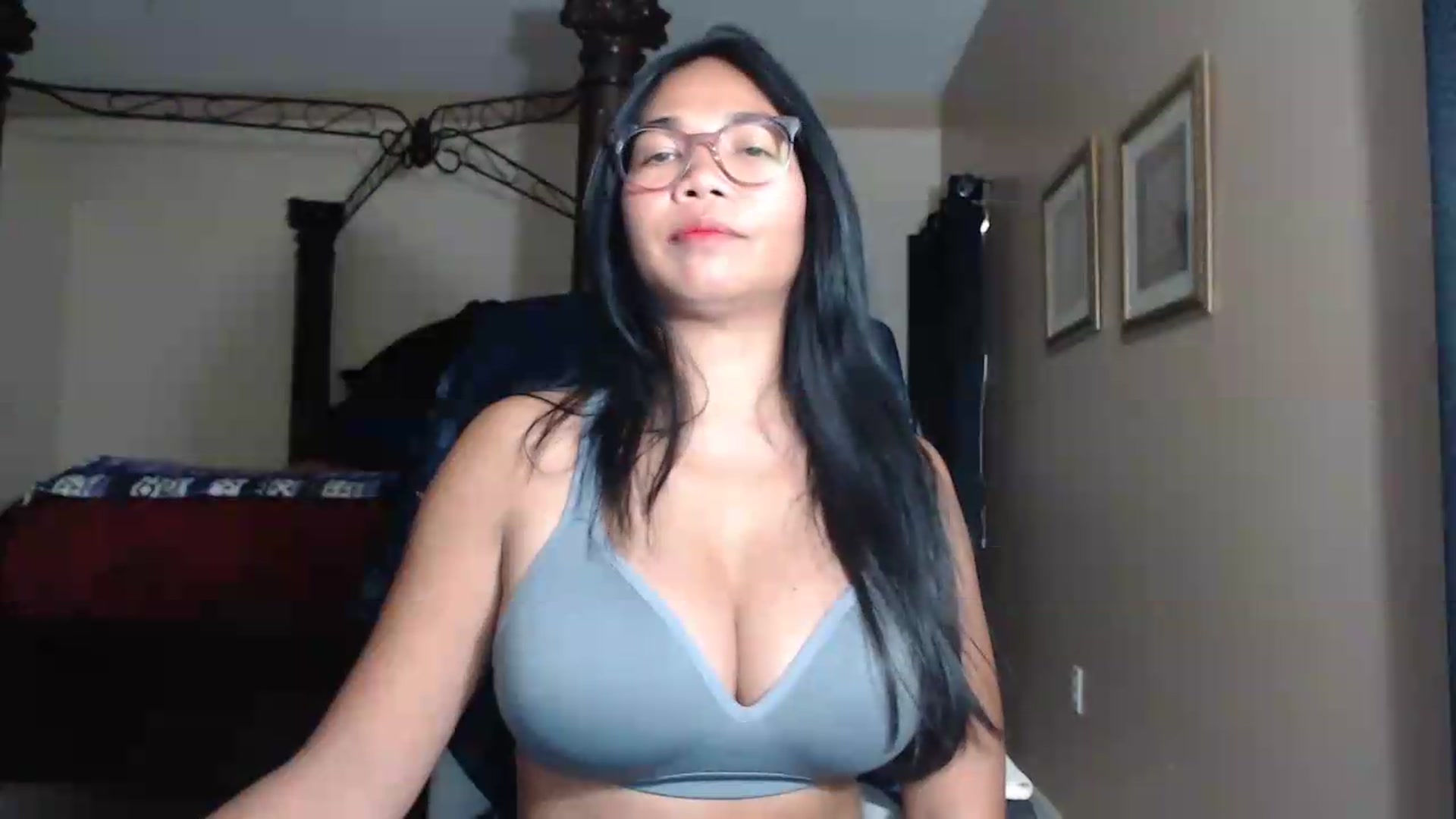 Gallery image thumbnail from Littlekai2030's myfreecams stream on, 06/29/2026, 01:05 image 8 of 20