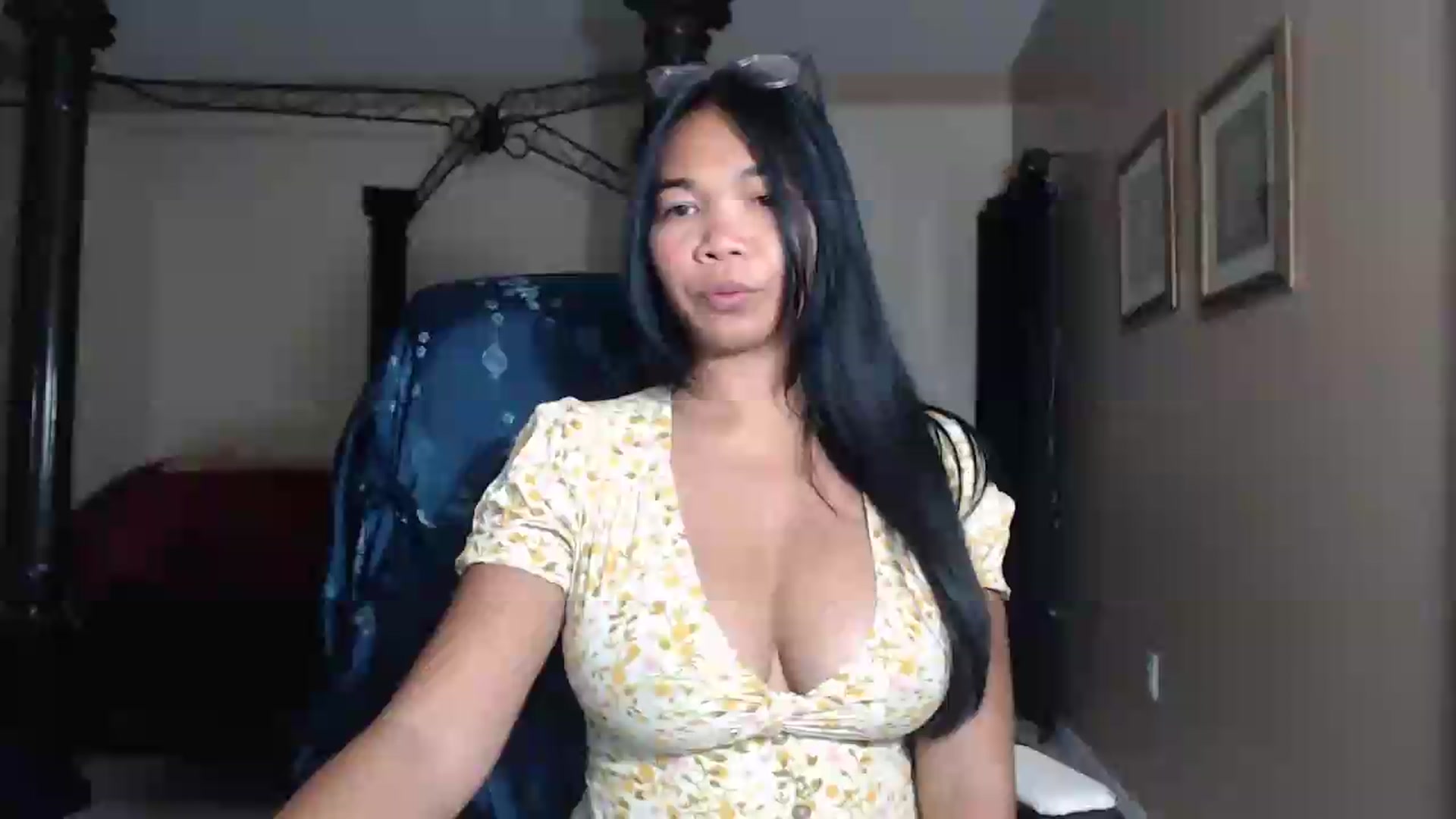 Gallery image thumbnail from Littlekai2030's myfreecams stream on, 07/03/2026, 02:29 image 12 of 20