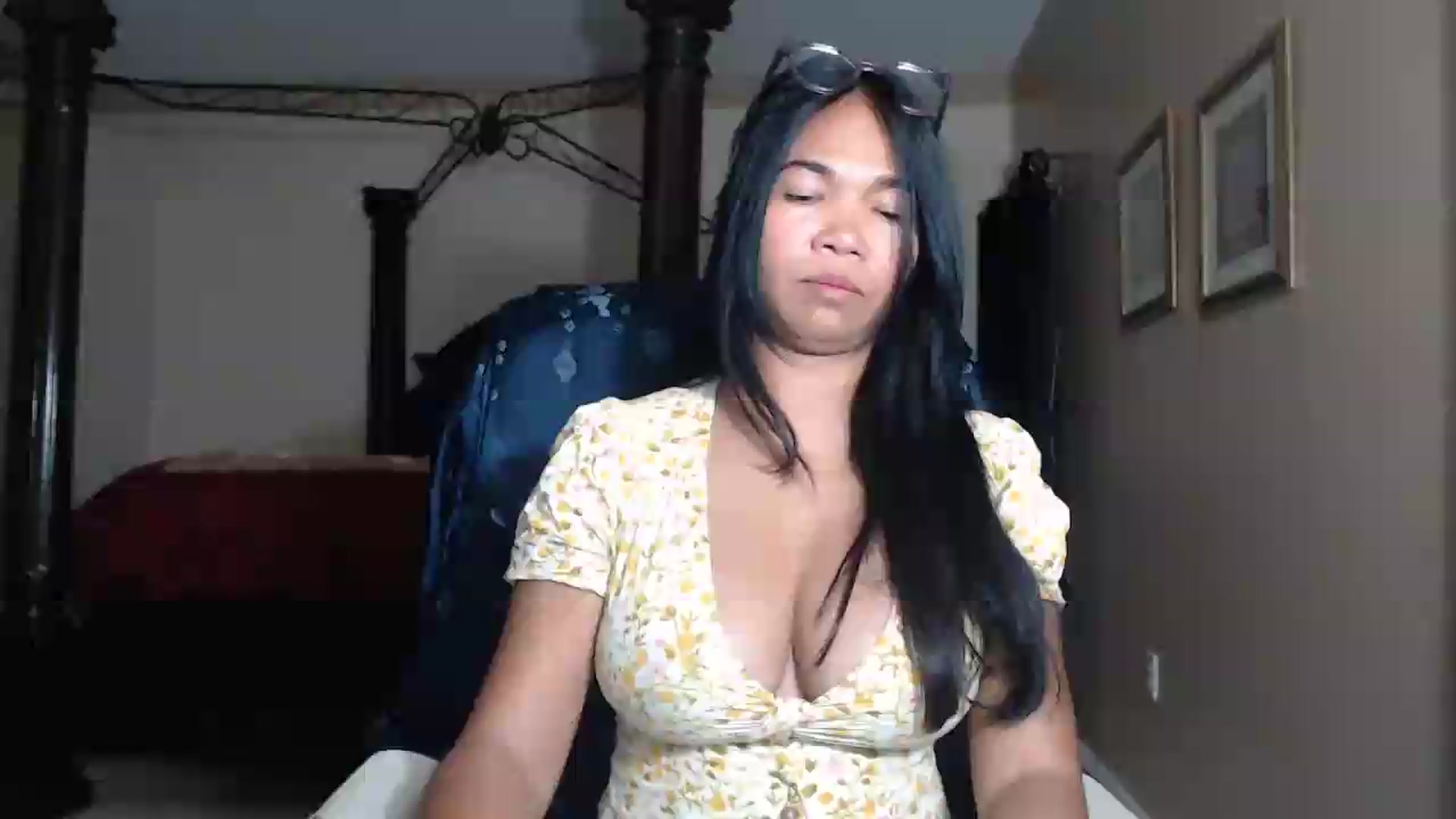 Gallery image thumbnail from Littlekai2030's myfreecams stream on, 07/03/2026, 02:29 image 9 of 20