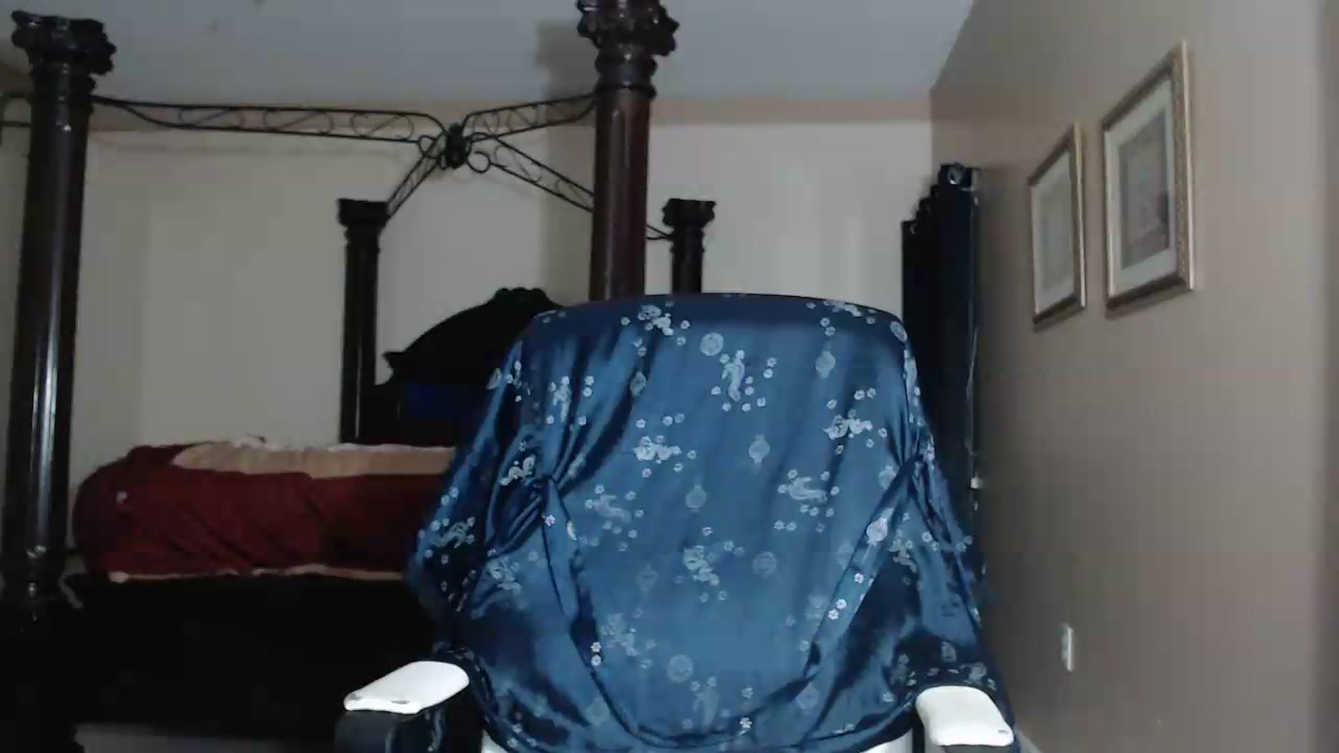 Gallery image thumbnail from Littlekai2030's myfreecams stream on, 07/05/2026, 03:51 image 17 of 20