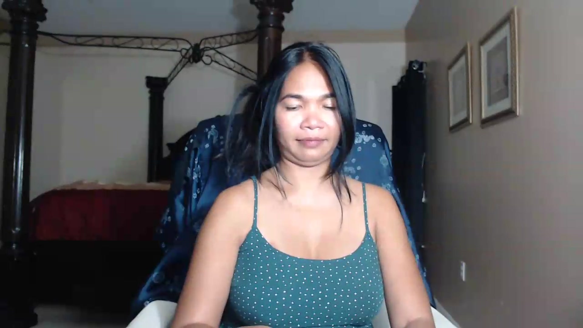 Gallery image thumbnail from Littlekai2030's myfreecams stream on, 07/06/2026, 01:18 image 17 of 20