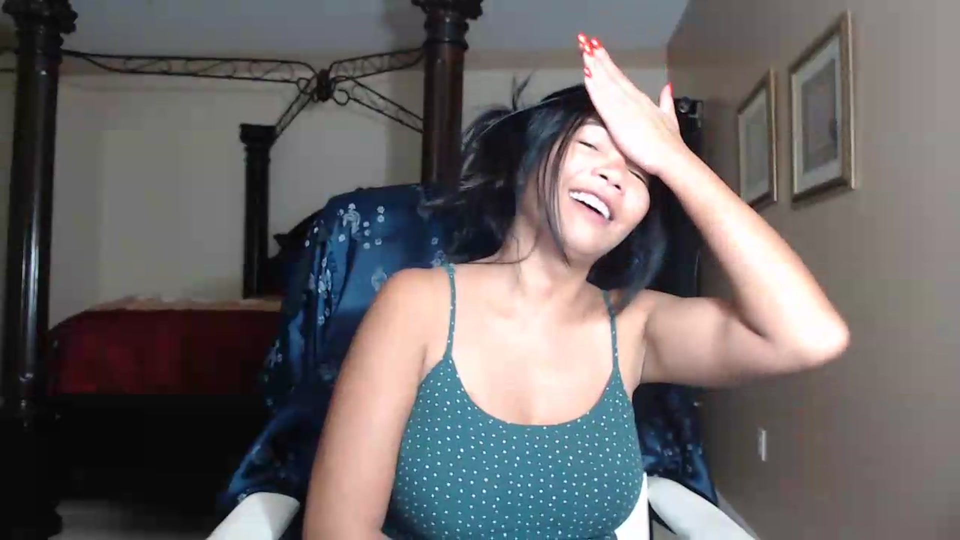 Gallery image thumbnail from Littlekai2030's myfreecams stream on, 07/06/2026, 01:18 image 14 of 20