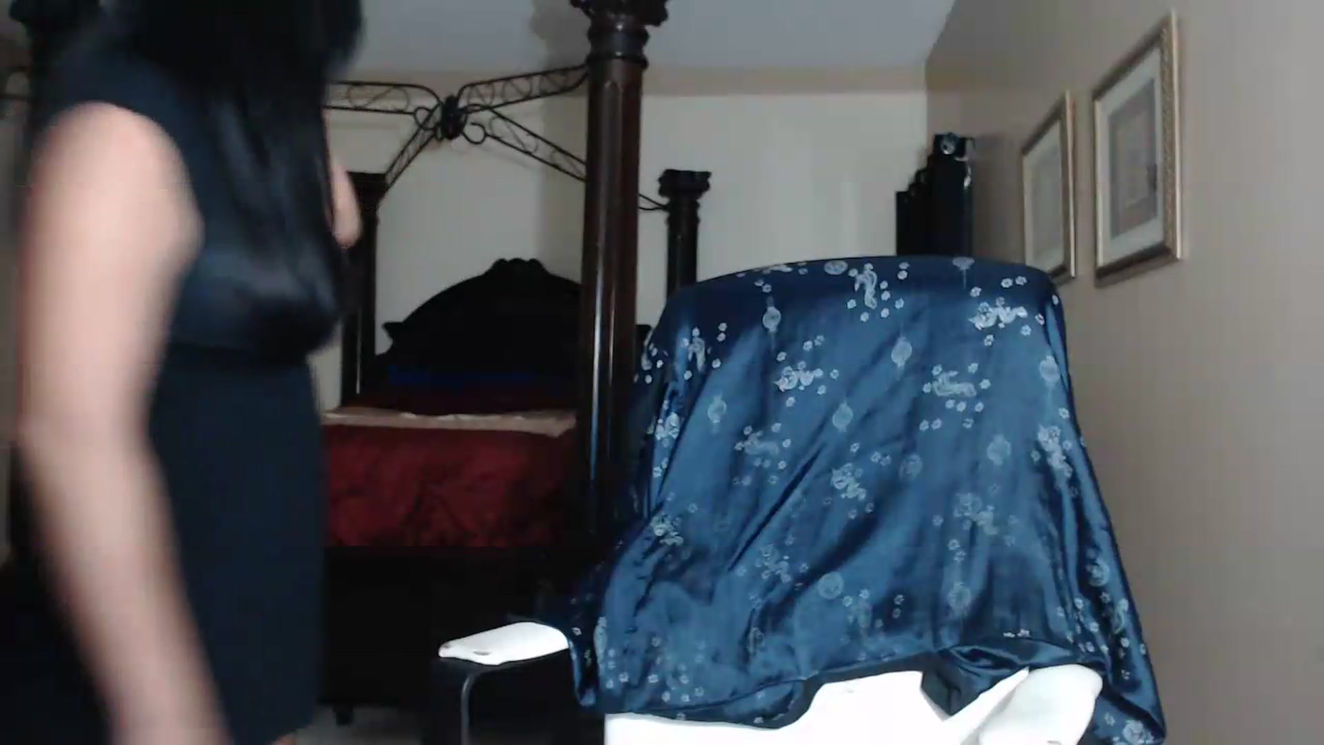 Gallery image thumbnail from Littlekai2030's myfreecams stream on, 07/07/2026, 24:02 image 15 of 20