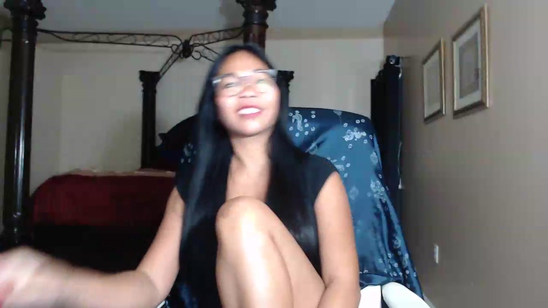 Gallery image thumbnail from Littlekai2030's myfreecams stream on, 07/07/2026, 24:02 image 13 of 20