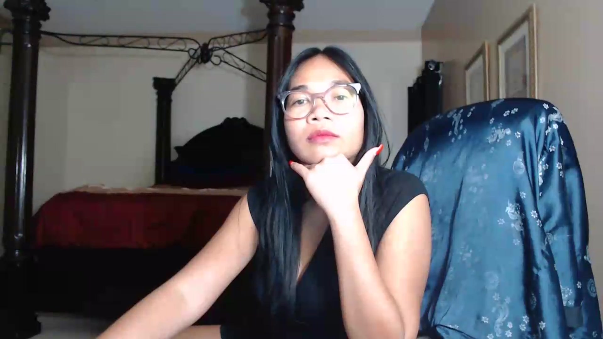 Gallery image thumbnail from Littlekai2030's myfreecams stream on, 07/07/2026, 24:02 image 16 of 20