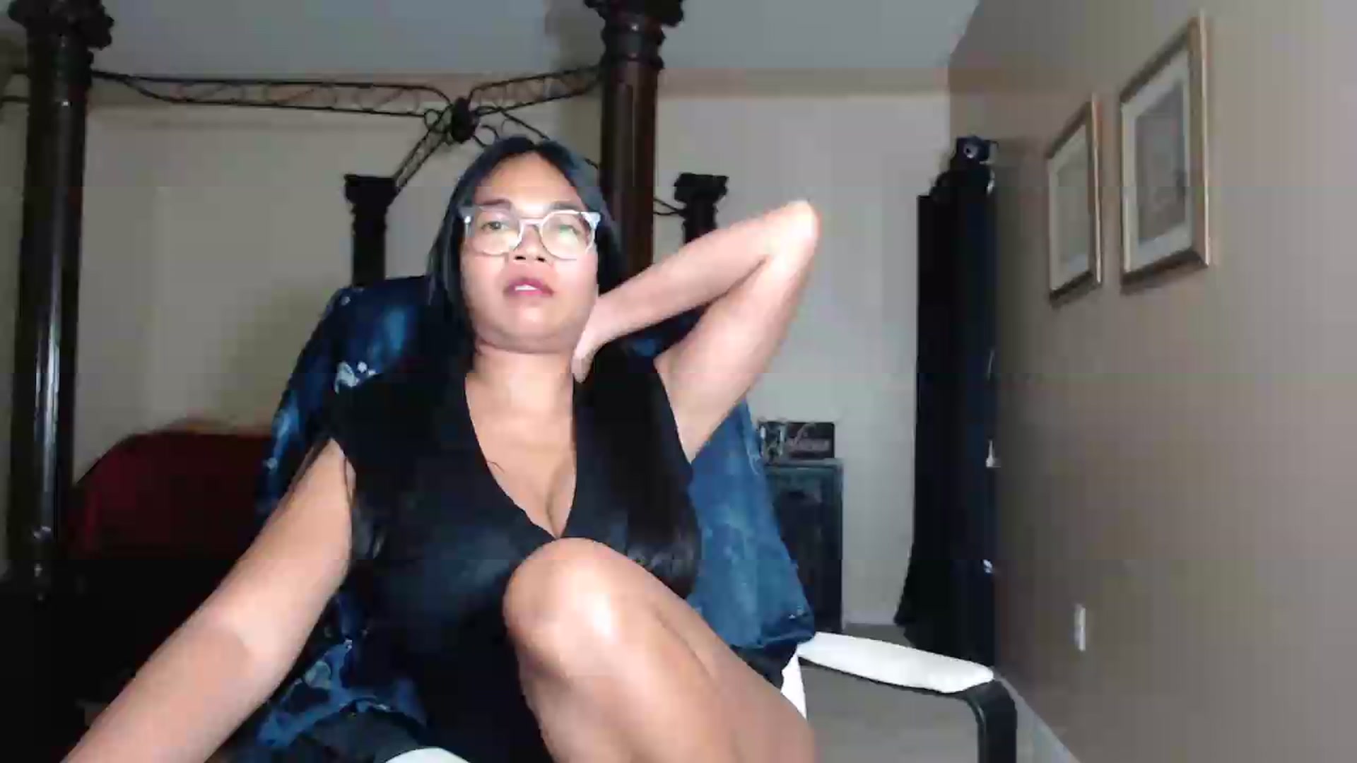 Gallery image thumbnail from Littlekai2030's myfreecams stream on, 07/07/2026, 24:02 image 17 of 20