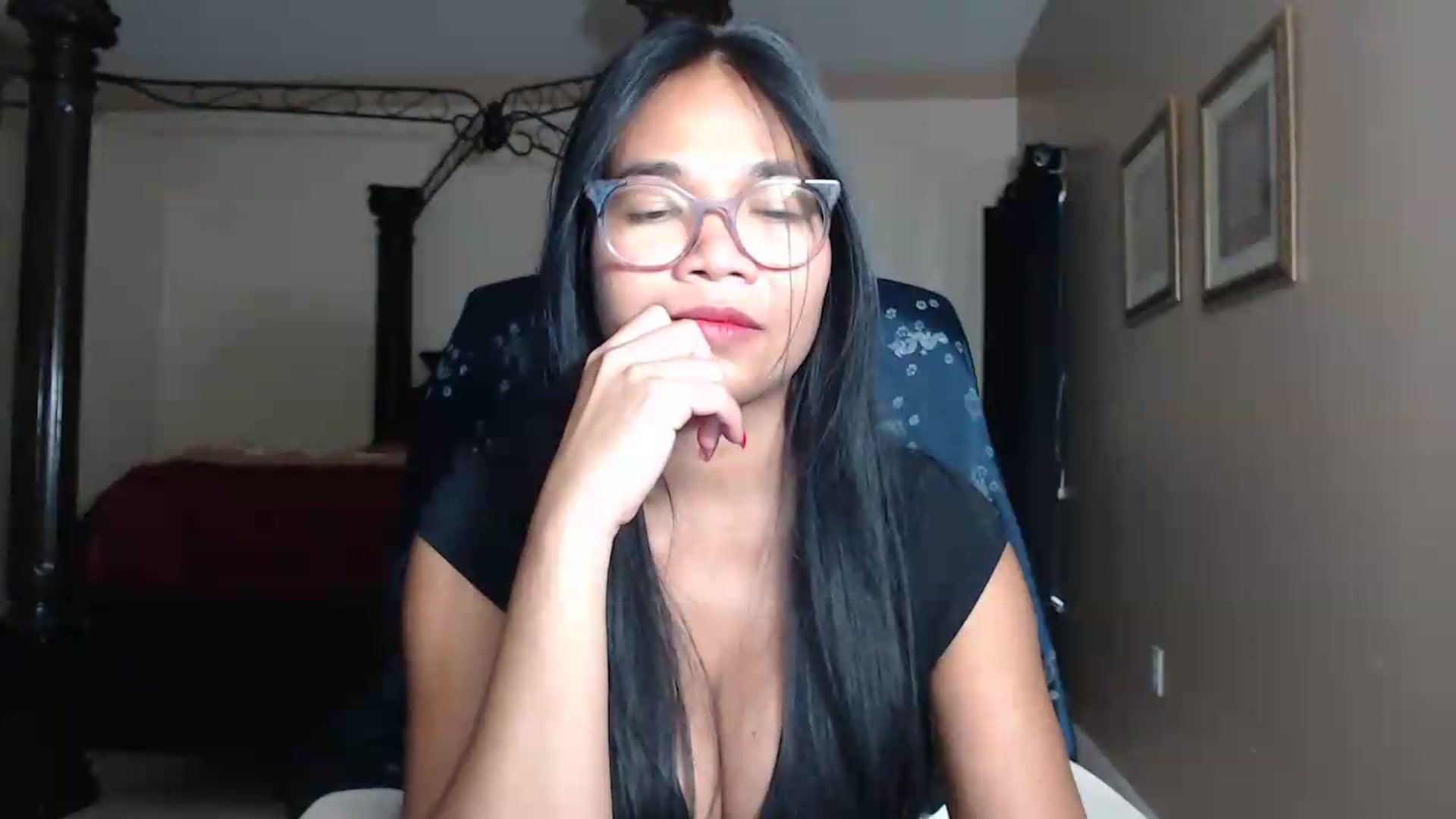 Gallery image thumbnail from Littlekai2030's myfreecams stream on, 07/07/2026, 24:02 image 7 of 20