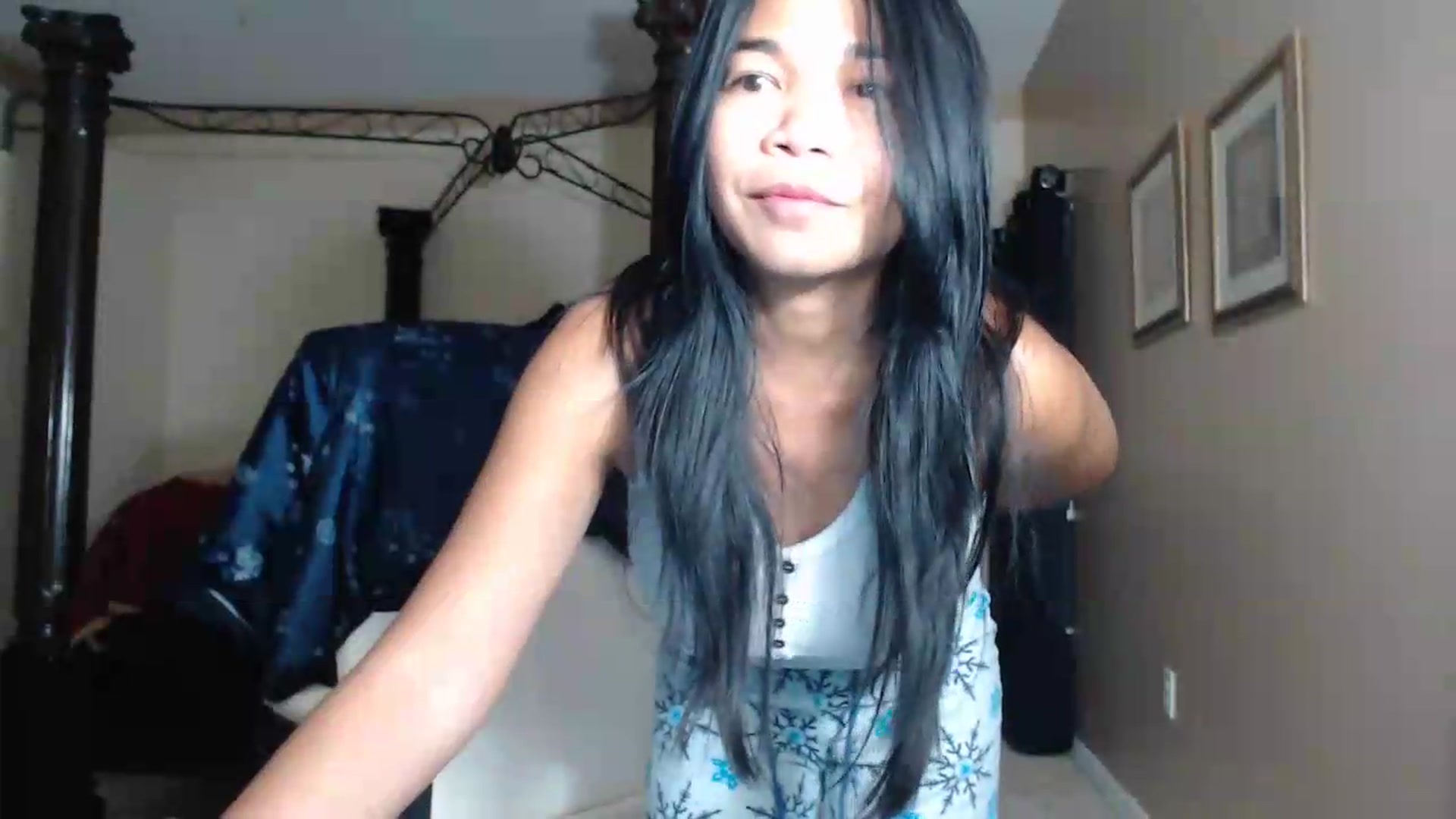 Gallery image thumbnail from Littlekai2030's myfreecams stream on, 07/08/2026, 04:06 image 8 of 20
