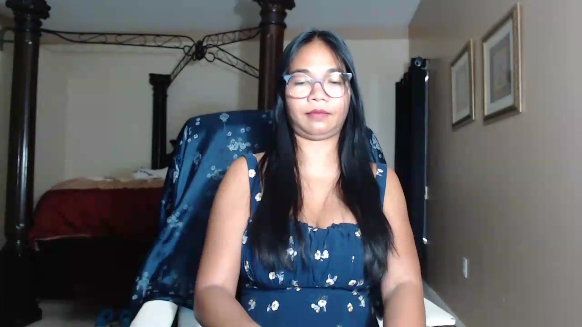 Gallery image thumbnail from Littlekai2030's myfreecams stream on, 07/09/2026, 01:25 image 7 of 20