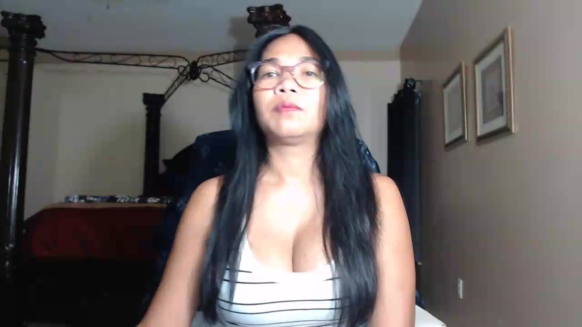 Gallery image thumbnail from Littlekai2030's myfreecams stream on, 07/10/2026, 03:03 image 3 of 20