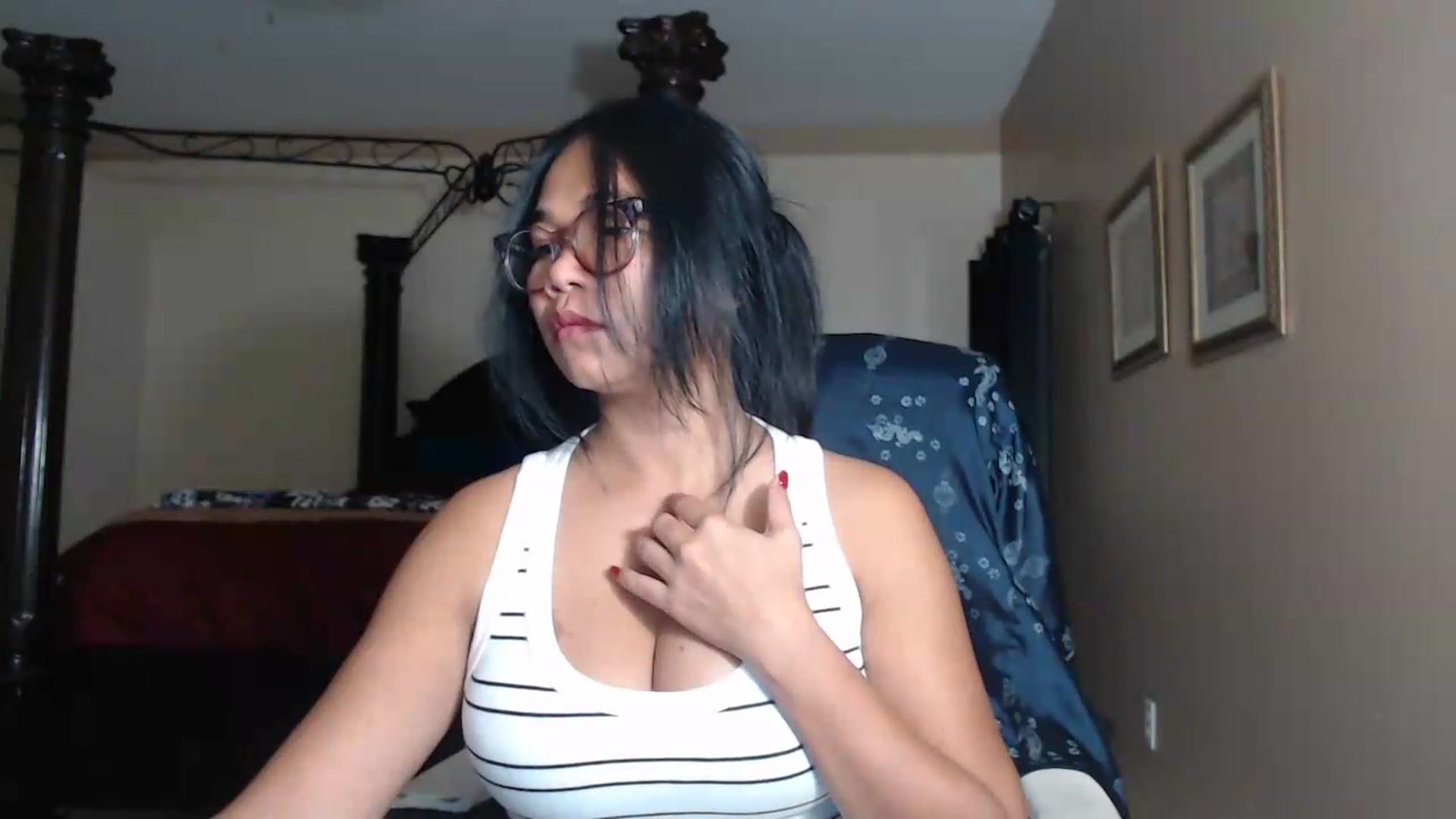 Gallery image thumbnail from Littlekai2030's myfreecams stream on, 07/10/2026, 03:03 image 13 of 20