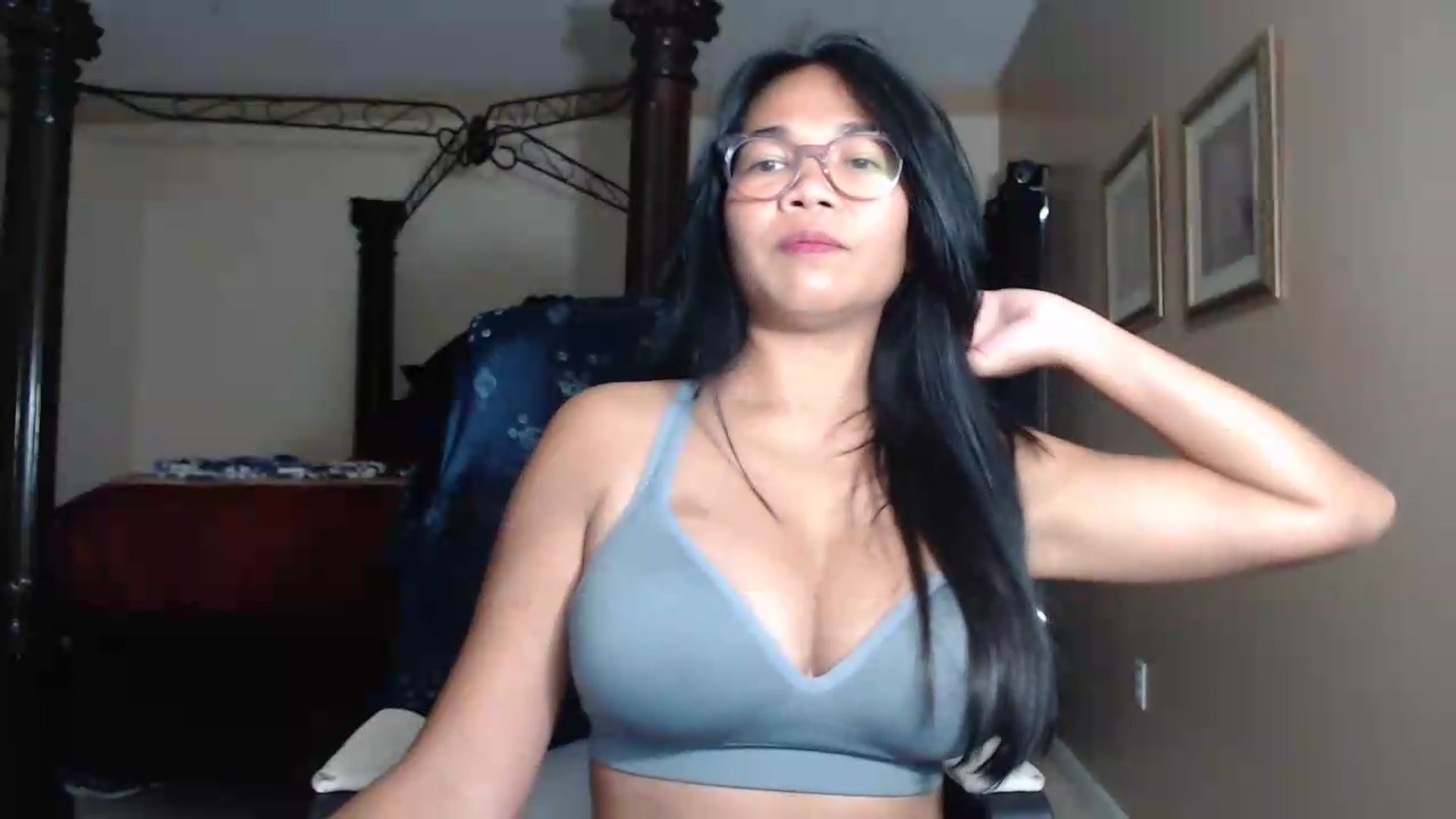 Gallery image thumbnail from Littlekai2030's myfreecams stream on, 07/11/2026, 24:02 image 16 of 20