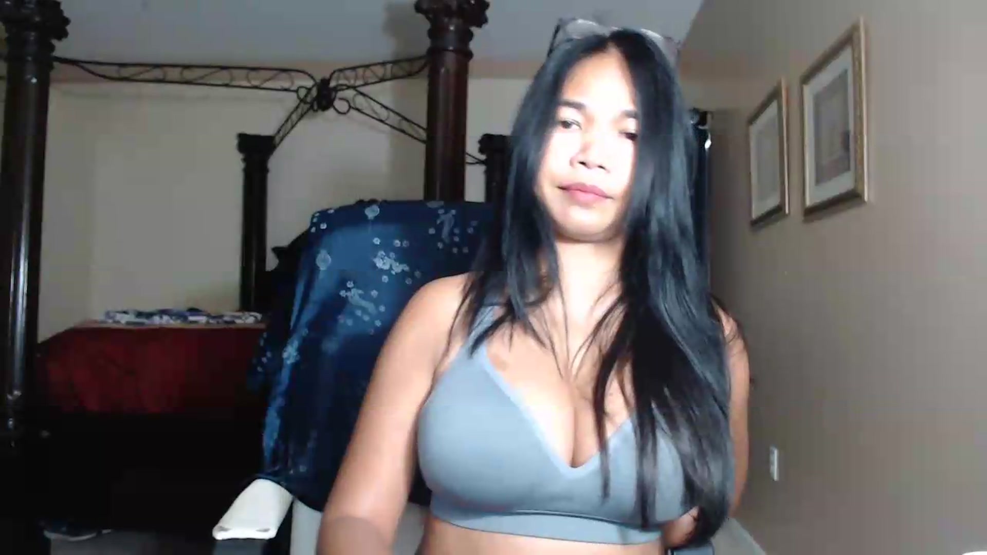 Gallery image thumbnail from Littlekai2030's myfreecams stream on, 07/11/2026, 24:02 image 18 of 20