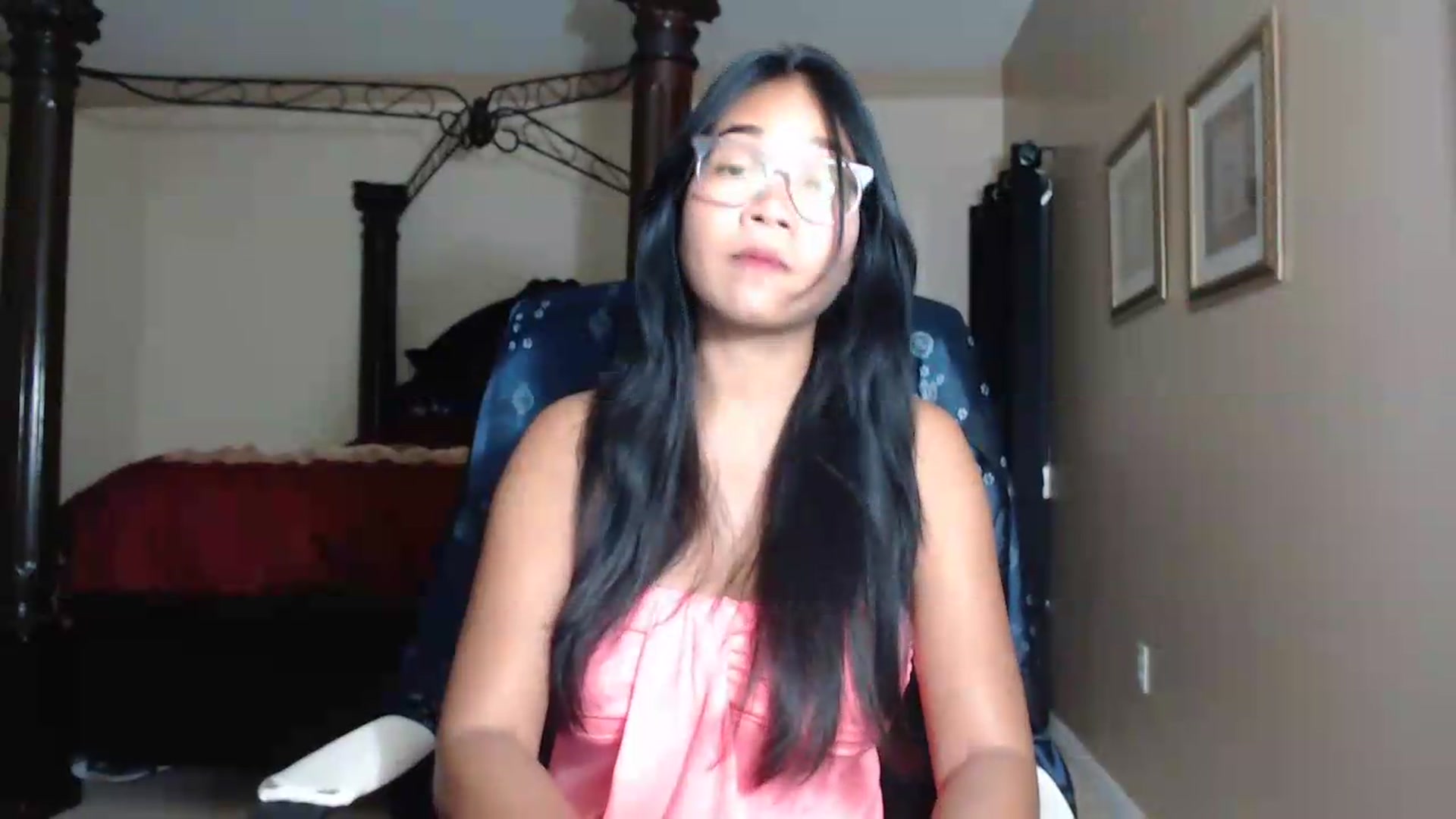 Gallery image thumbnail from Littlekai2030's myfreecams stream on, 07/14/2026, 24:00 image 4 of 20