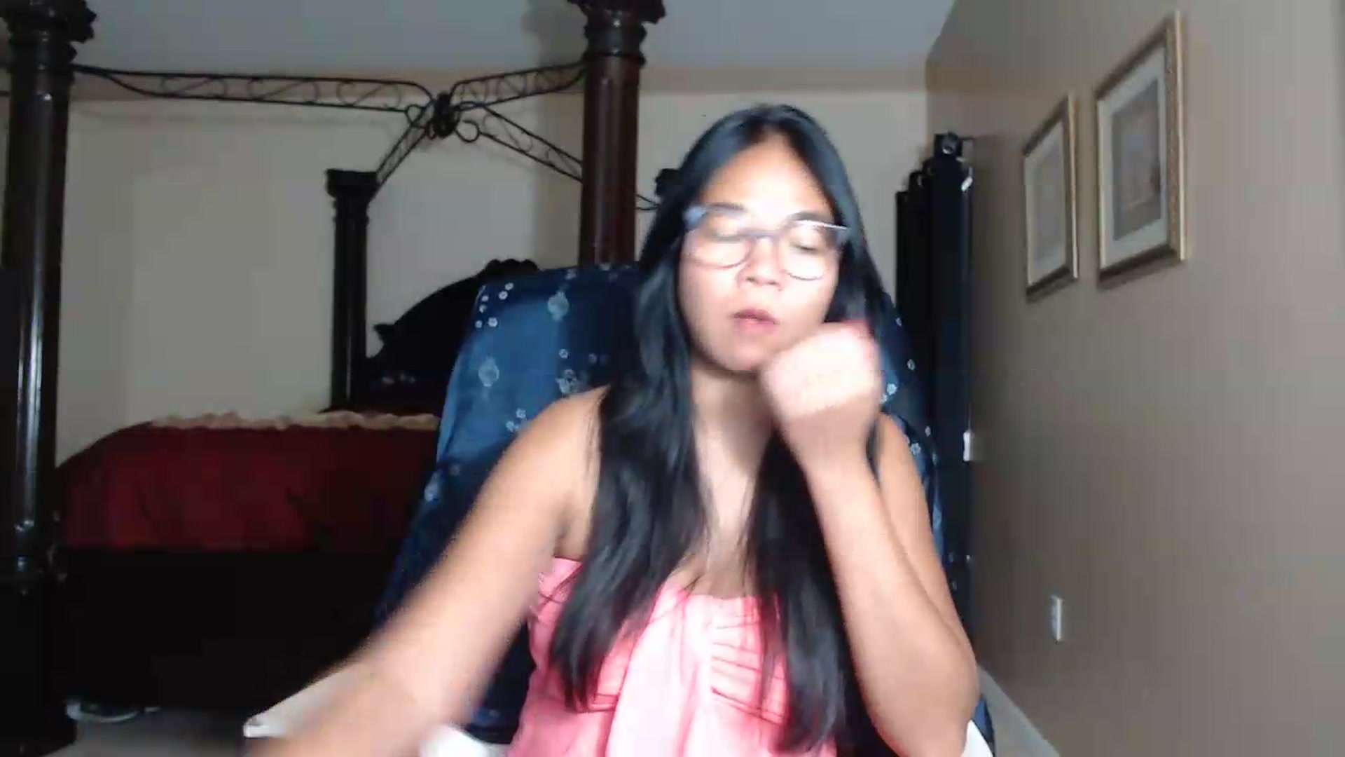 Gallery image thumbnail from Littlekai2030's myfreecams stream on, 07/14/2026, 24:00 image 6 of 20