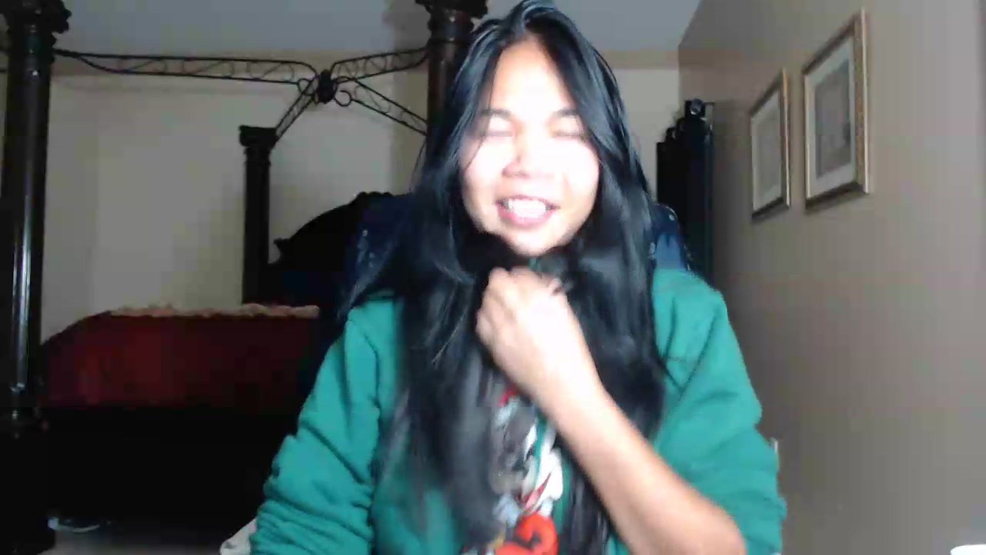 Gallery image thumbnail from Littlekai2030's myfreecams stream on, 07/14/2026, 04:03 image 18 of 20