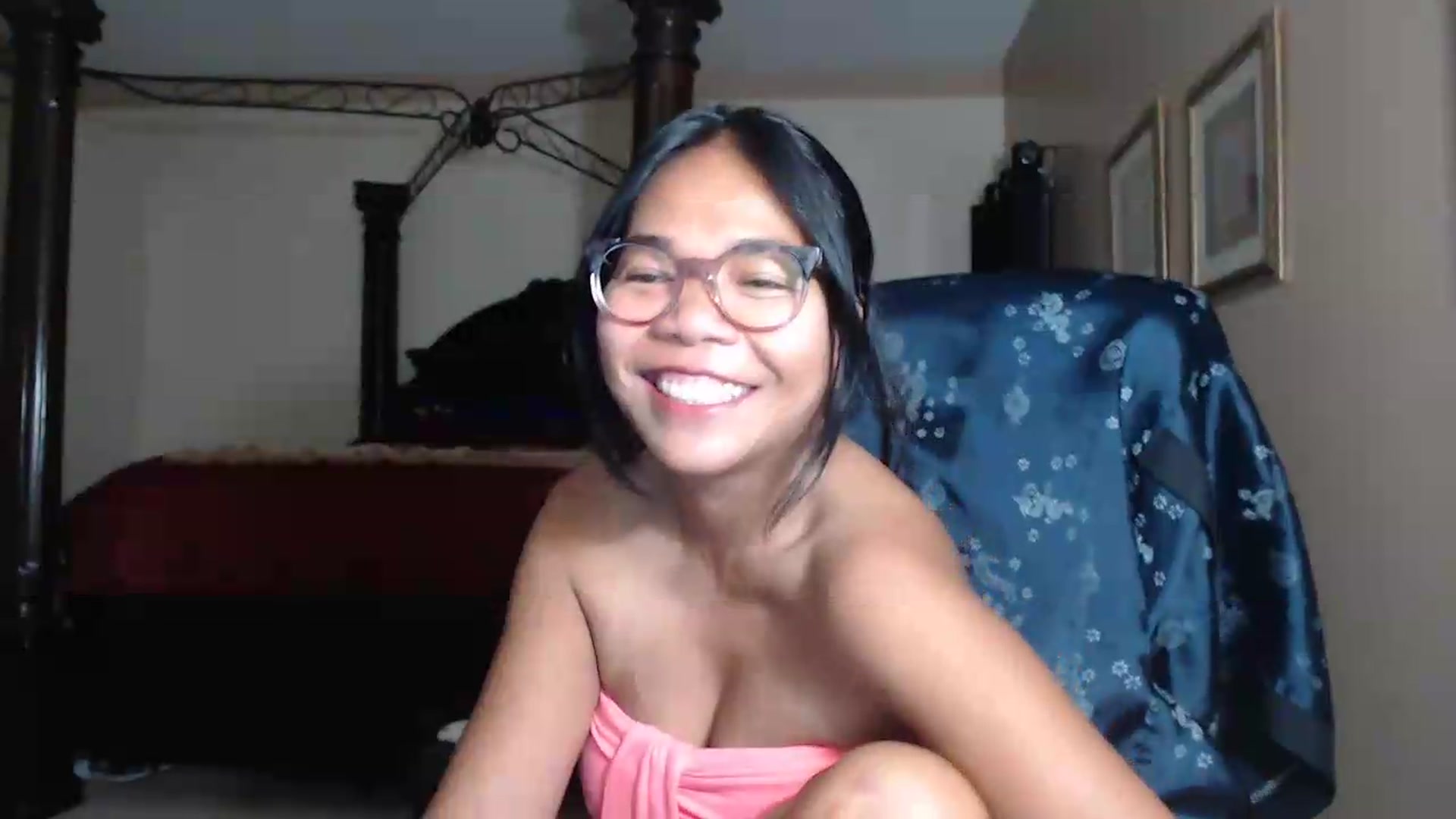 Gallery image thumbnail from Littlekai2030's myfreecams stream on, 07/14/2026, 04:03 image 12 of 20
