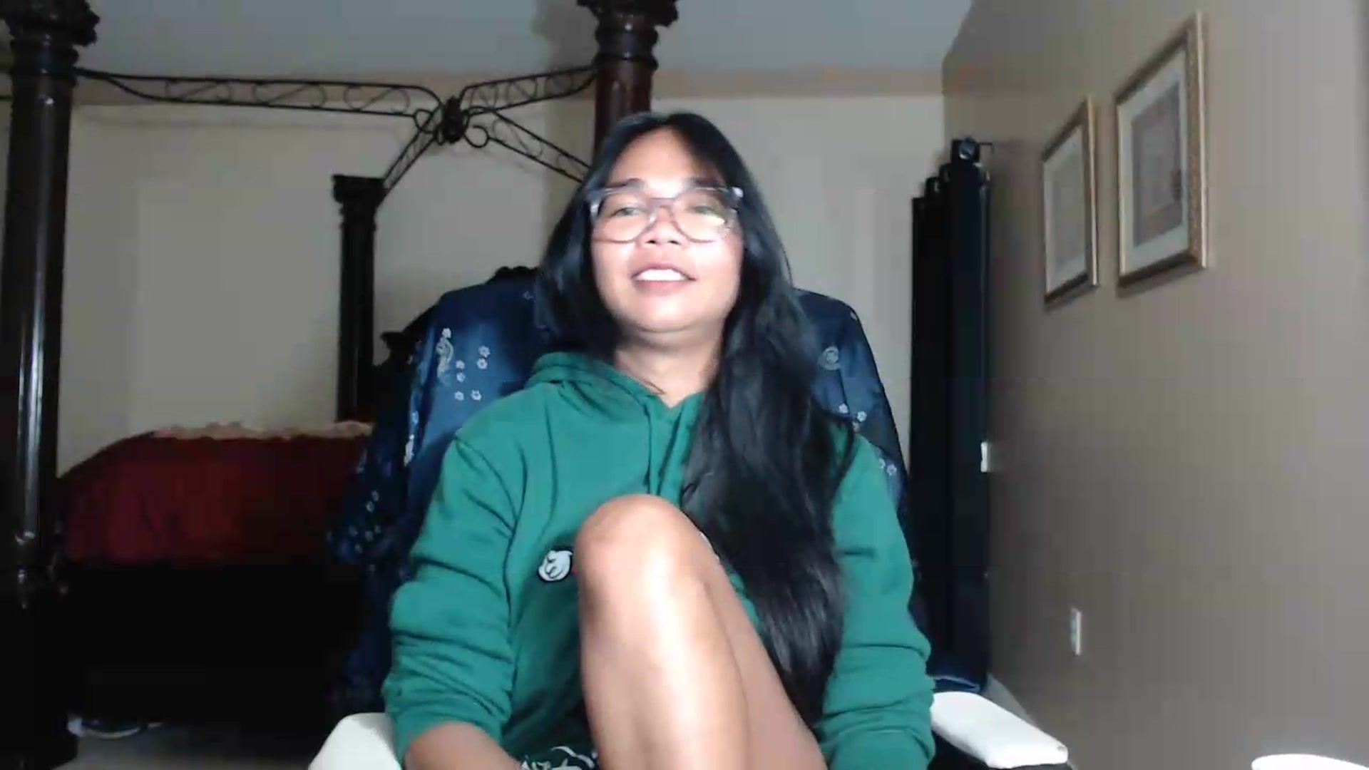 Gallery image thumbnail from Littlekai2030's myfreecams stream on, 07/14/2026, 04:03 image 14 of 20