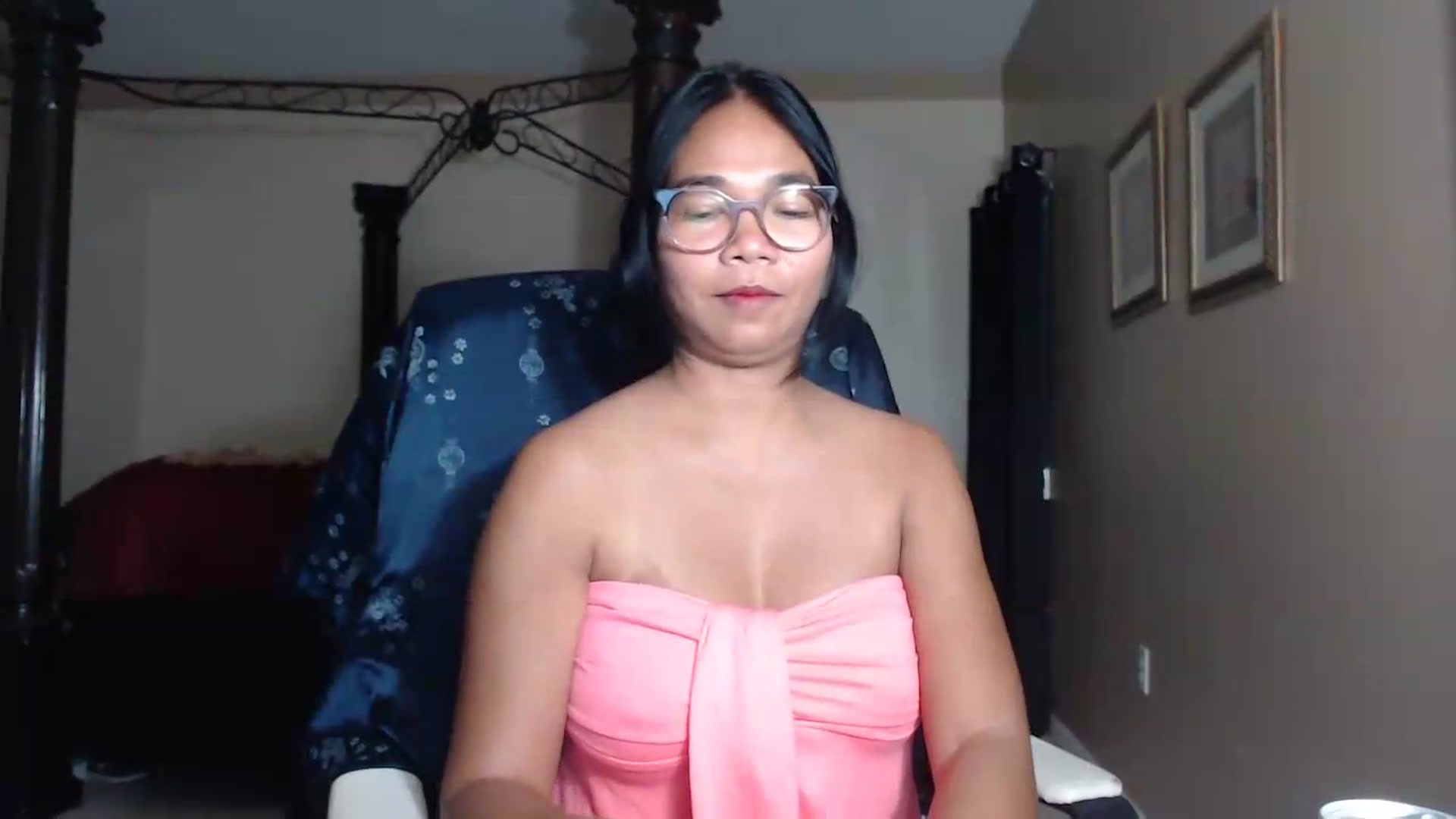 Gallery image thumbnail from Littlekai2030's myfreecams stream on, 07/14/2026, 04:03 image 9 of 20