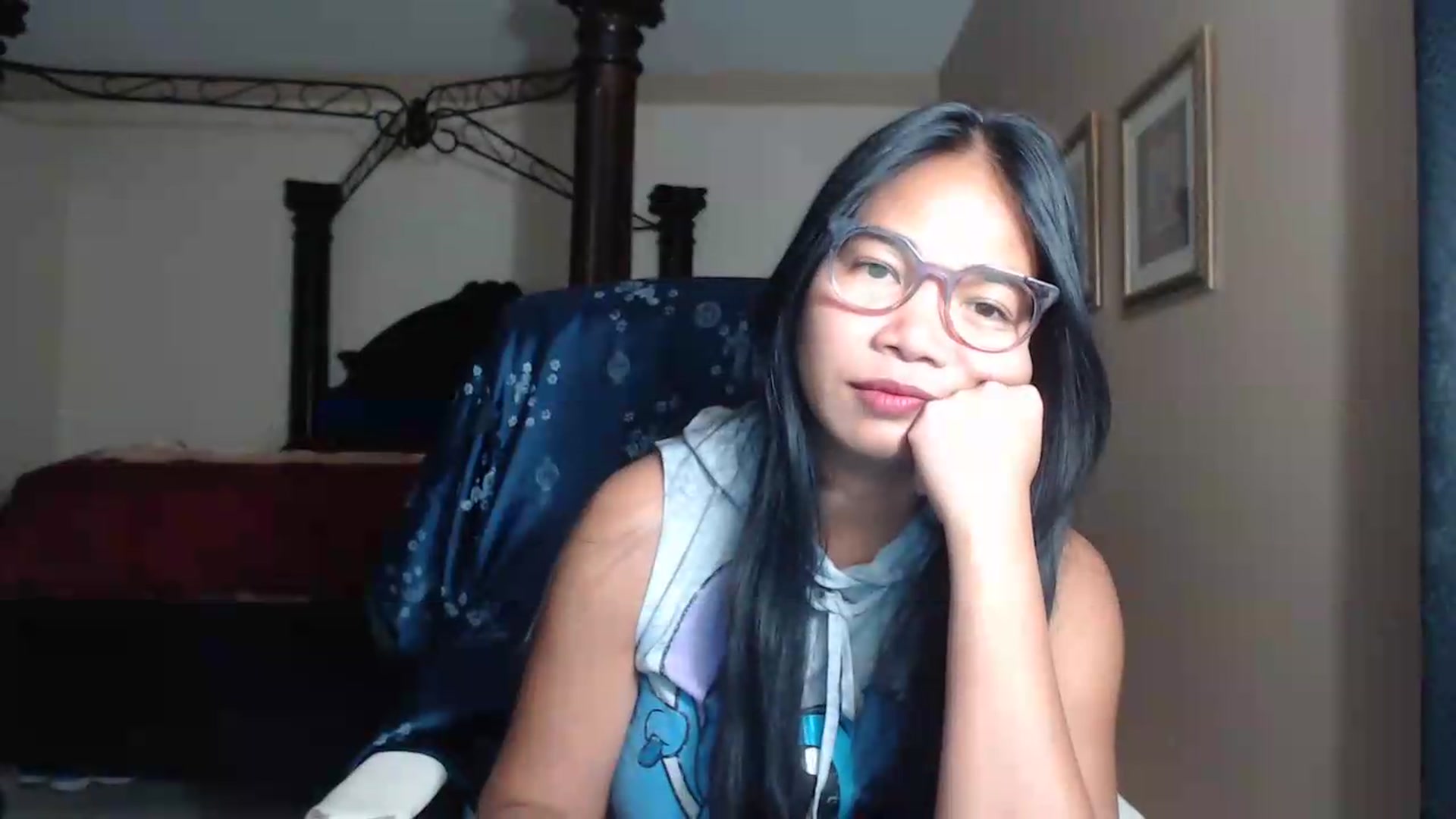 Gallery image thumbnail from Littlekai2030's myfreecams stream on, 07/17/2026, 03:52 image 8 of 20