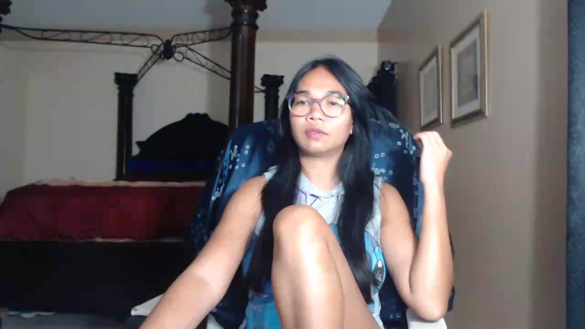 Gallery image thumbnail from Littlekai2030's myfreecams stream on, 07/17/2026, 03:52 image 2 of 20