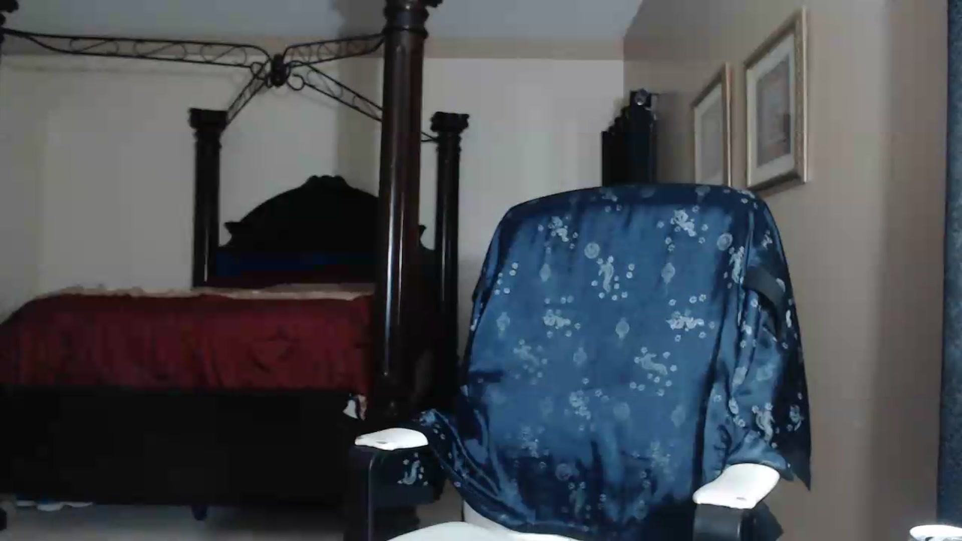 Gallery image thumbnail from Littlekai2030's myfreecams stream on, 07/18/2026, 02:50 image 12 of 20