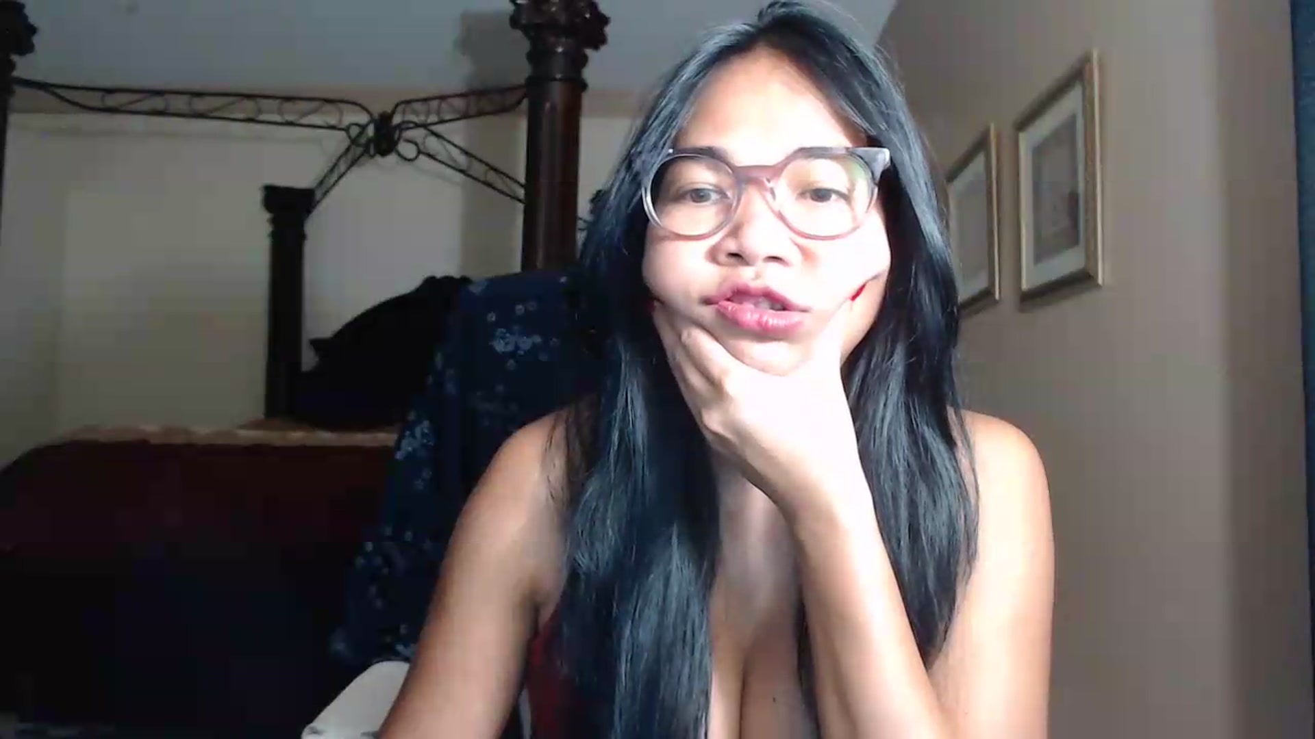 Gallery image thumbnail from Littlekai2030's myfreecams stream on, 07/19/2026, 04:07 image 7 of 20