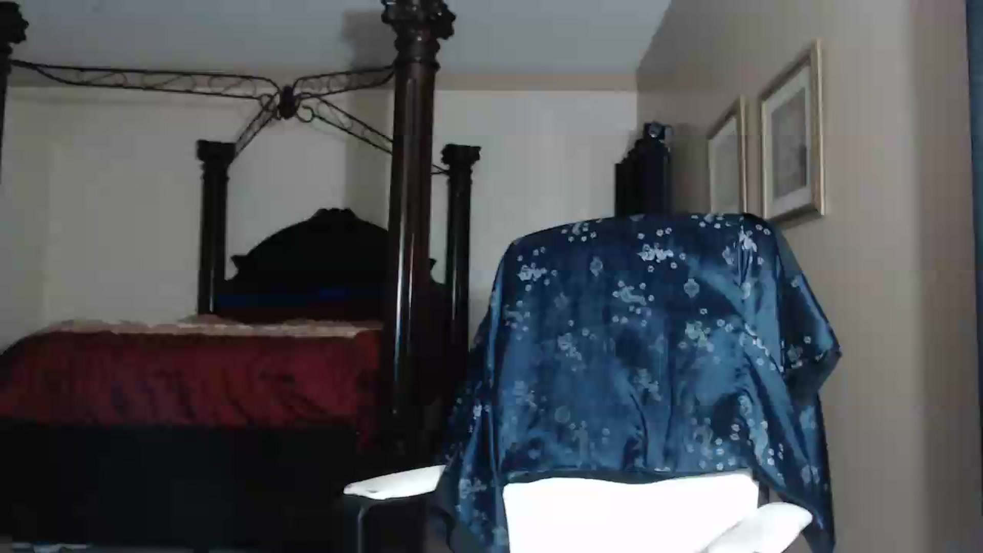 Gallery image thumbnail from Littlekai2030's myfreecams stream on, 07/19/2026, 04:07 image 6 of 20