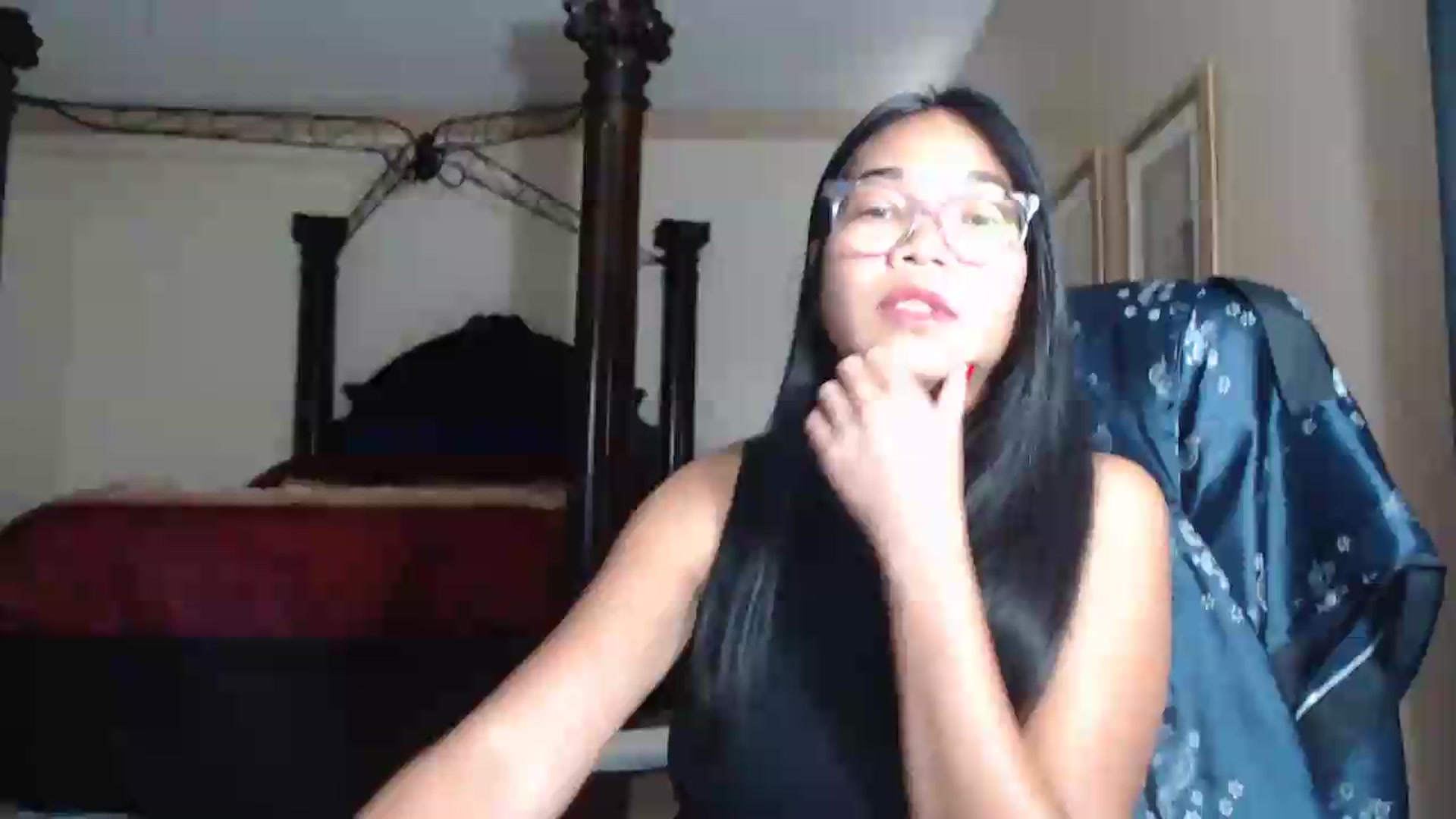 Gallery image thumbnail from Littlekai2030's myfreecams stream on, 07/20/2026, 24:03 image 8 of 20