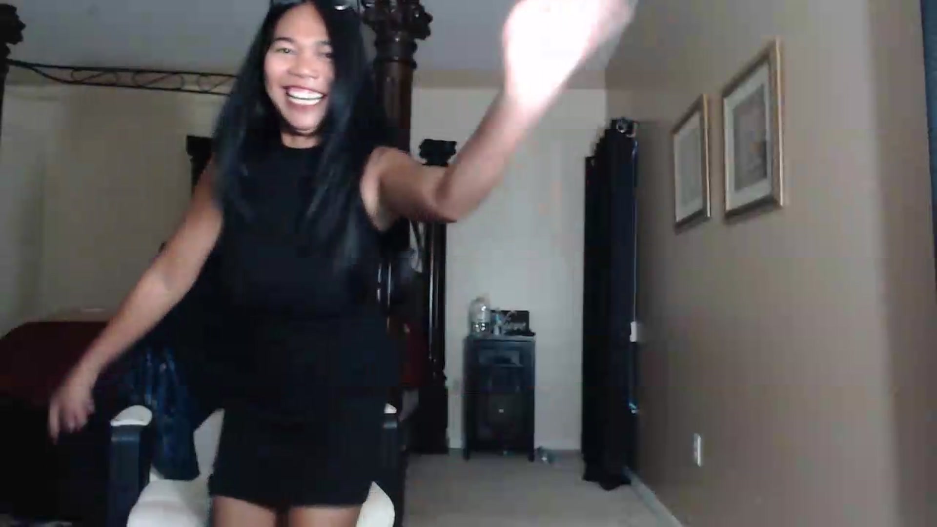Gallery image thumbnail from Littlekai2030's myfreecams stream on, 07/20/2026, 01:41 image 6 of 20