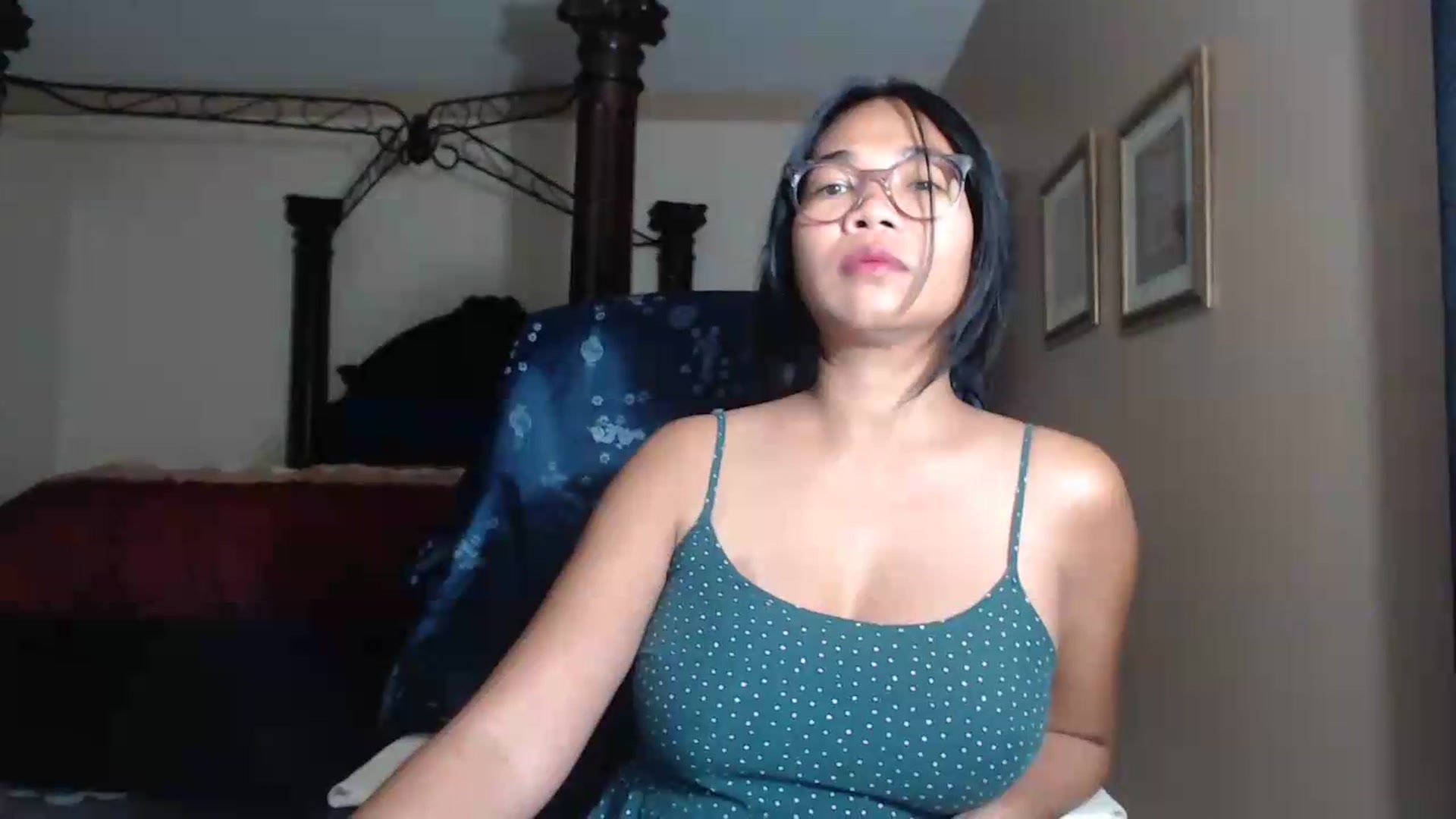 Gallery image thumbnail from Littlekai2030's myfreecams stream on, 07/21/2026, 03:26 image 2 of 20