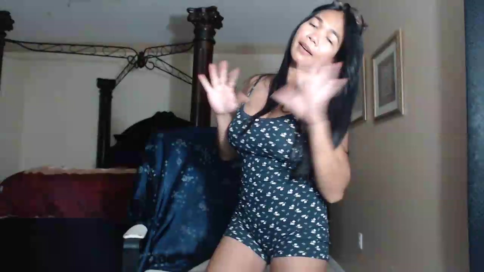 Gallery image thumbnail from Littlekai2030's myfreecams stream on, 07/23/2026, 03:08 image 20 of 20