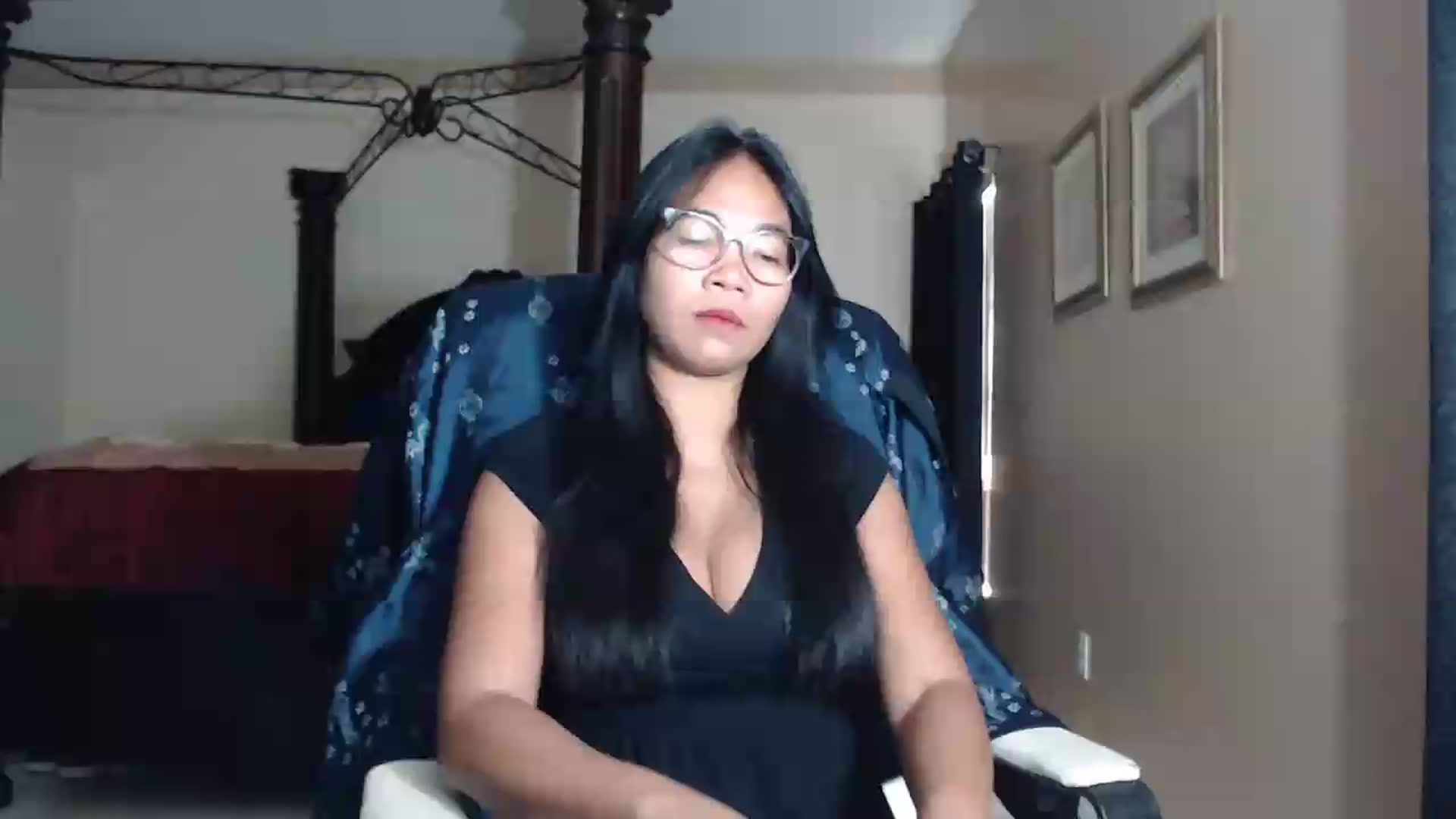 Gallery image thumbnail from Littlekai2030's myfreecams stream on, 07/24/2026, 24:01 image 1 of 20
