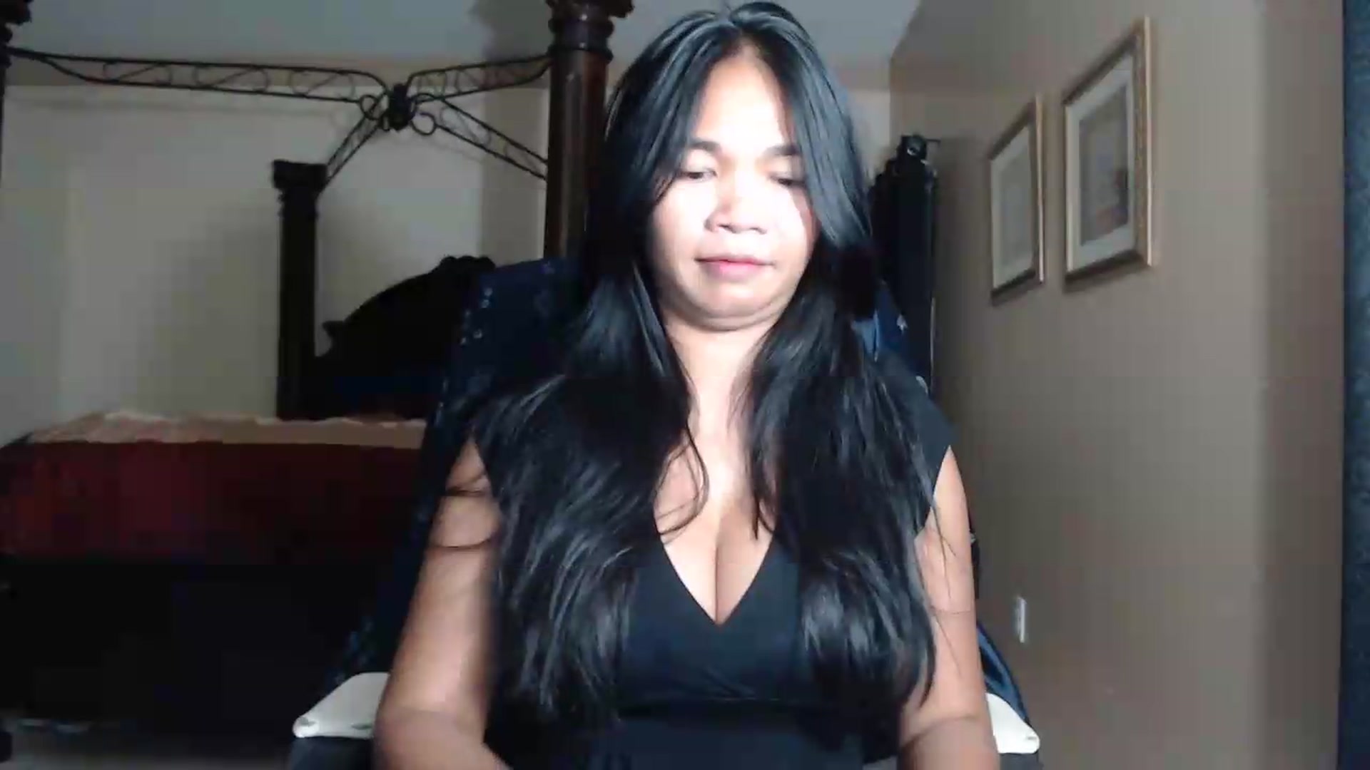 Gallery image thumbnail from Littlekai2030's myfreecams stream on, 07/24/2026, 03:43 image 17 of 20