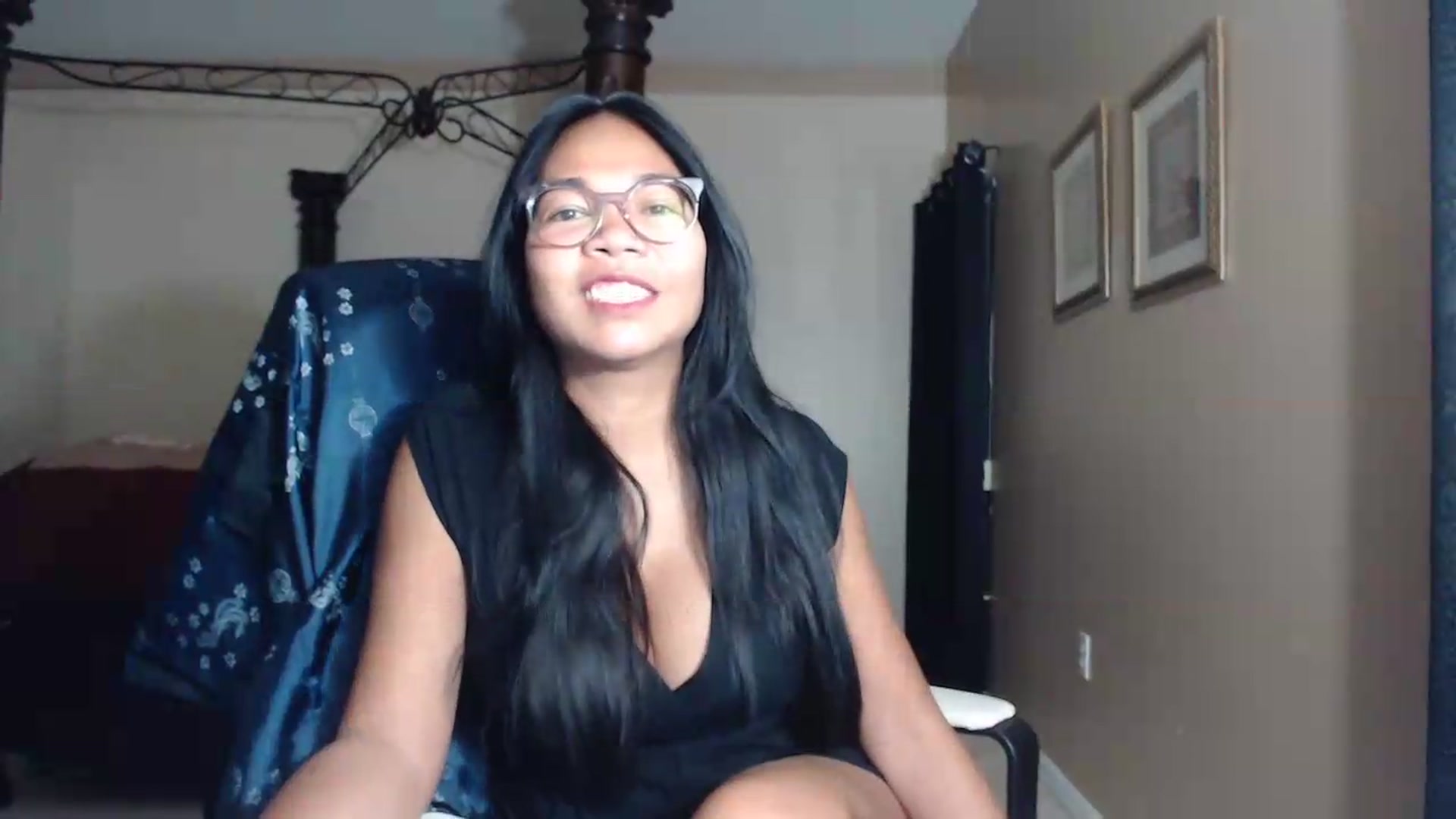 Gallery image thumbnail from Littlekai2030's myfreecams stream on, 07/24/2026, 03:43 image 6 of 20