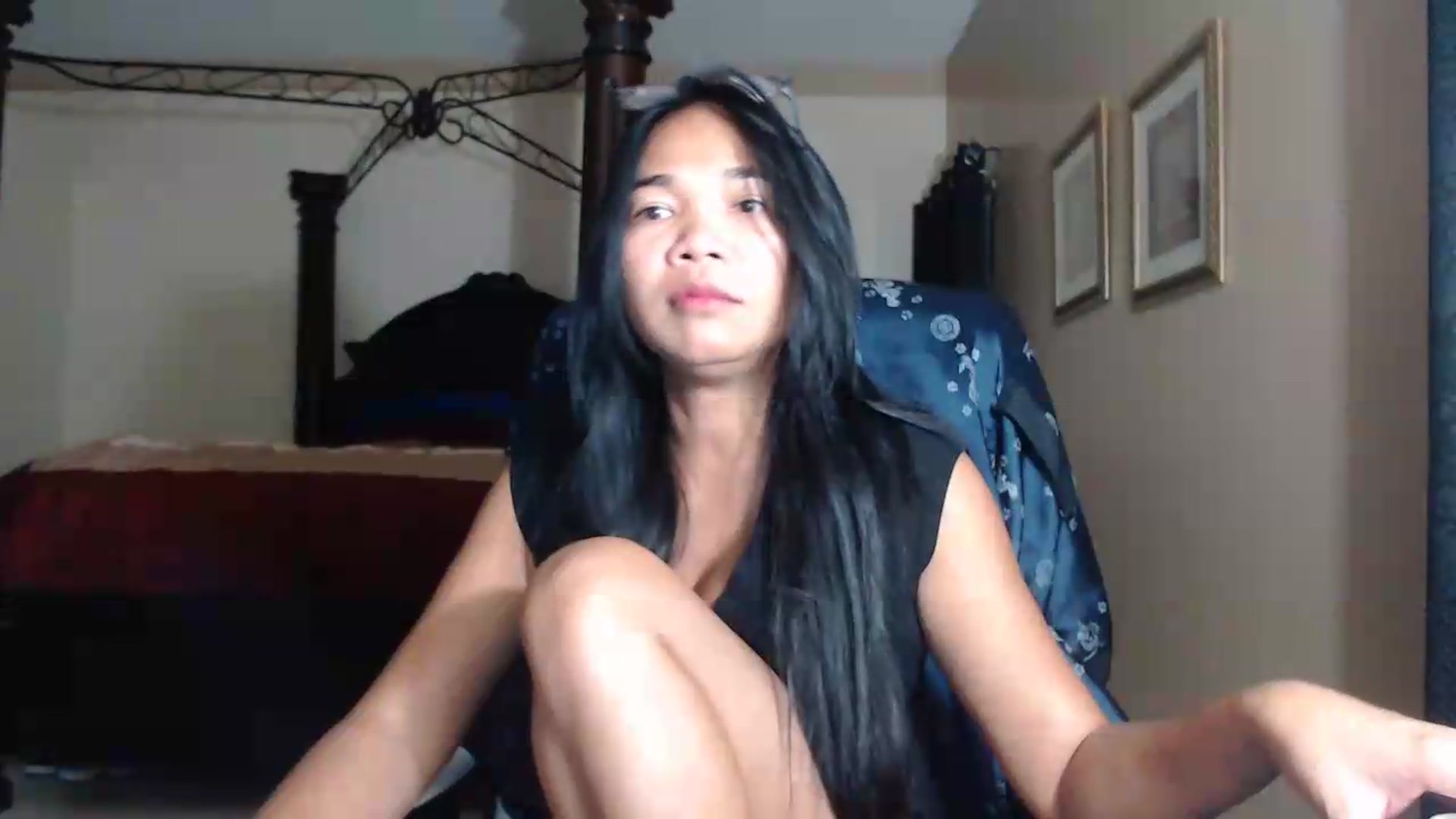 Gallery image thumbnail from Littlekai2030's myfreecams stream on, 07/24/2026, 03:43 image 11 of 20