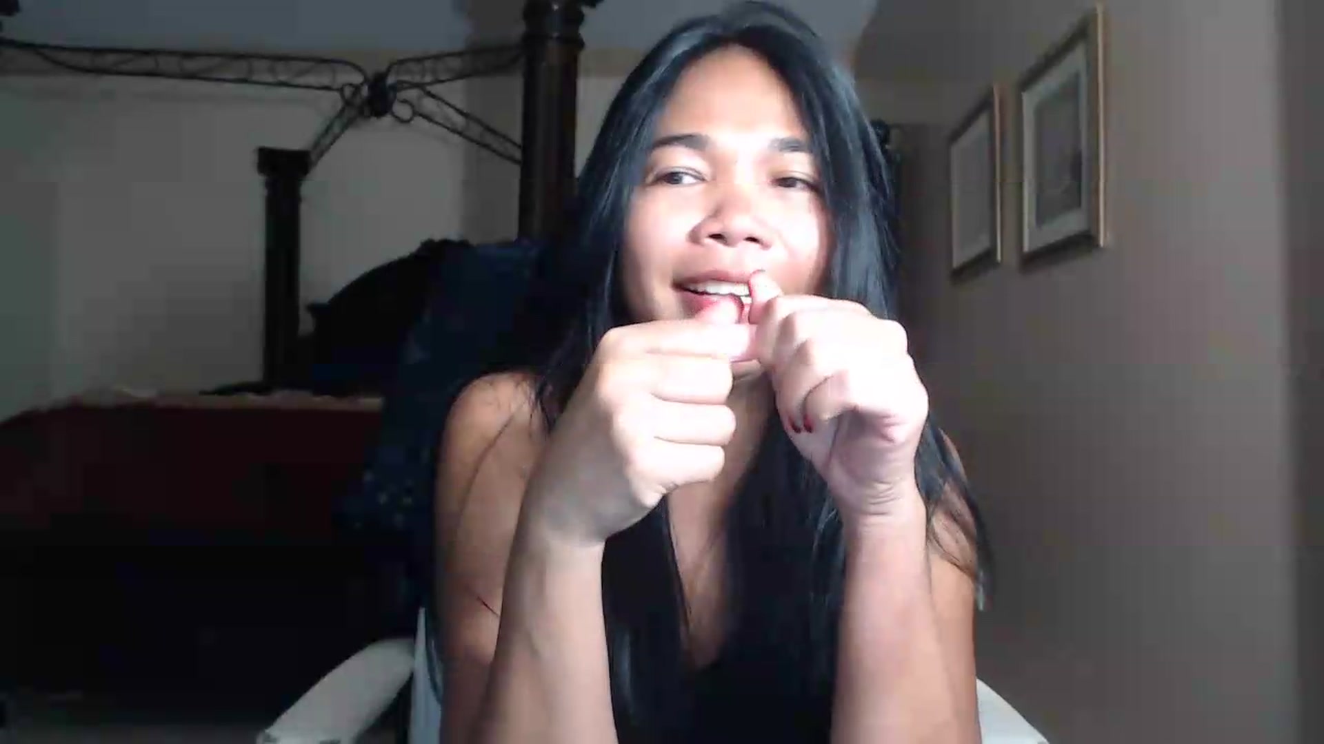 Gallery image thumbnail from Littlekai2030's myfreecams stream on, 07/27/2026, 01:49 image 14 of 20