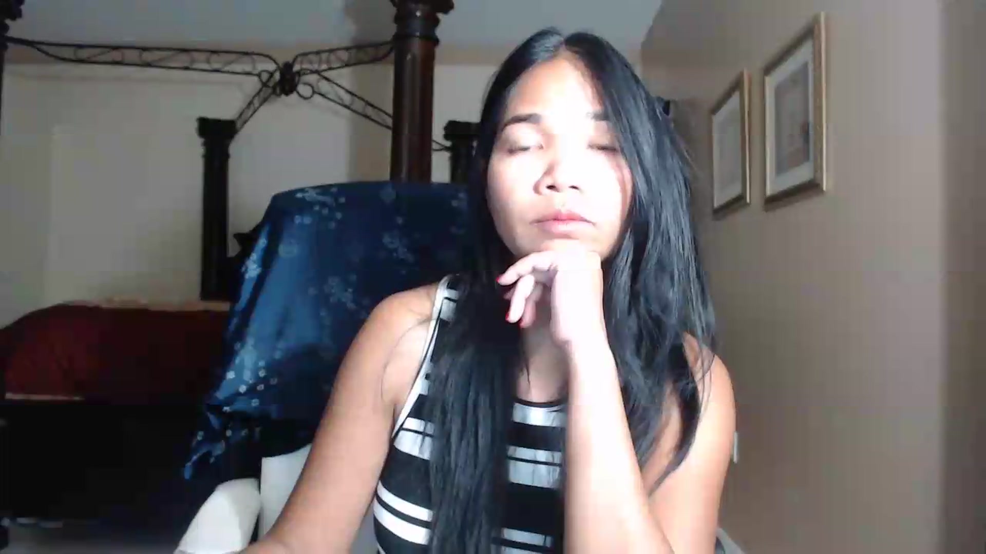 Gallery image thumbnail from Littlekai2030's myfreecams stream on, 07/28/2026, 03:18 image 19 of 20