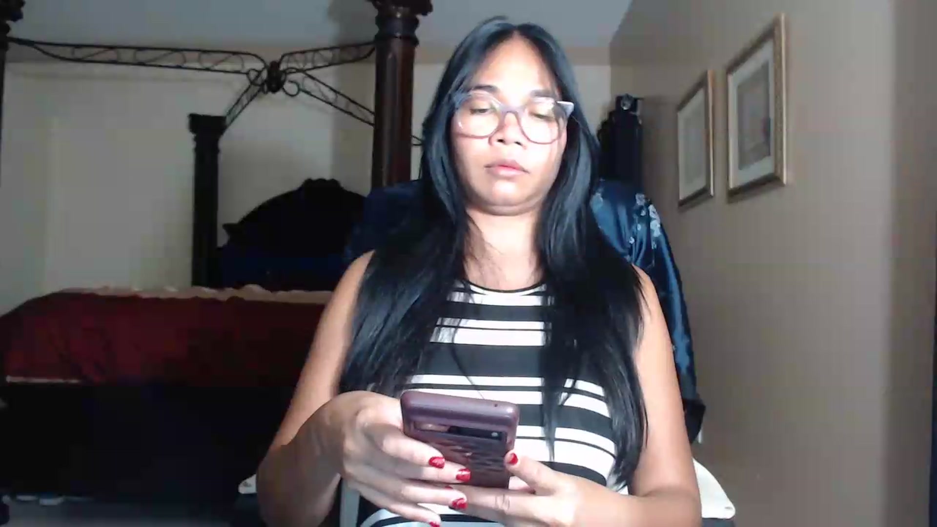 Gallery image thumbnail from Littlekai2030's myfreecams stream on, 07/28/2026, 03:18 image 10 of 20