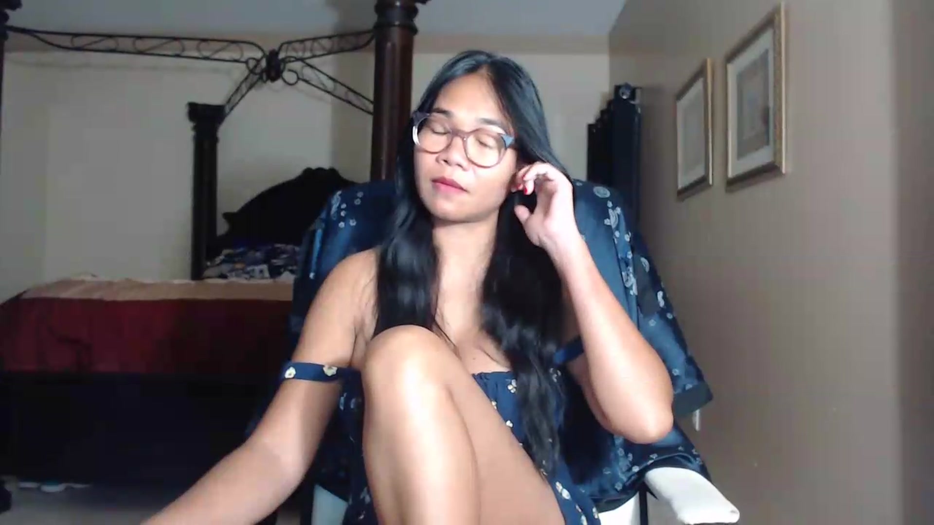 Gallery image thumbnail from Littlekai2030's myfreecams stream on, 07/29/2026, 01:02 image 10 of 20