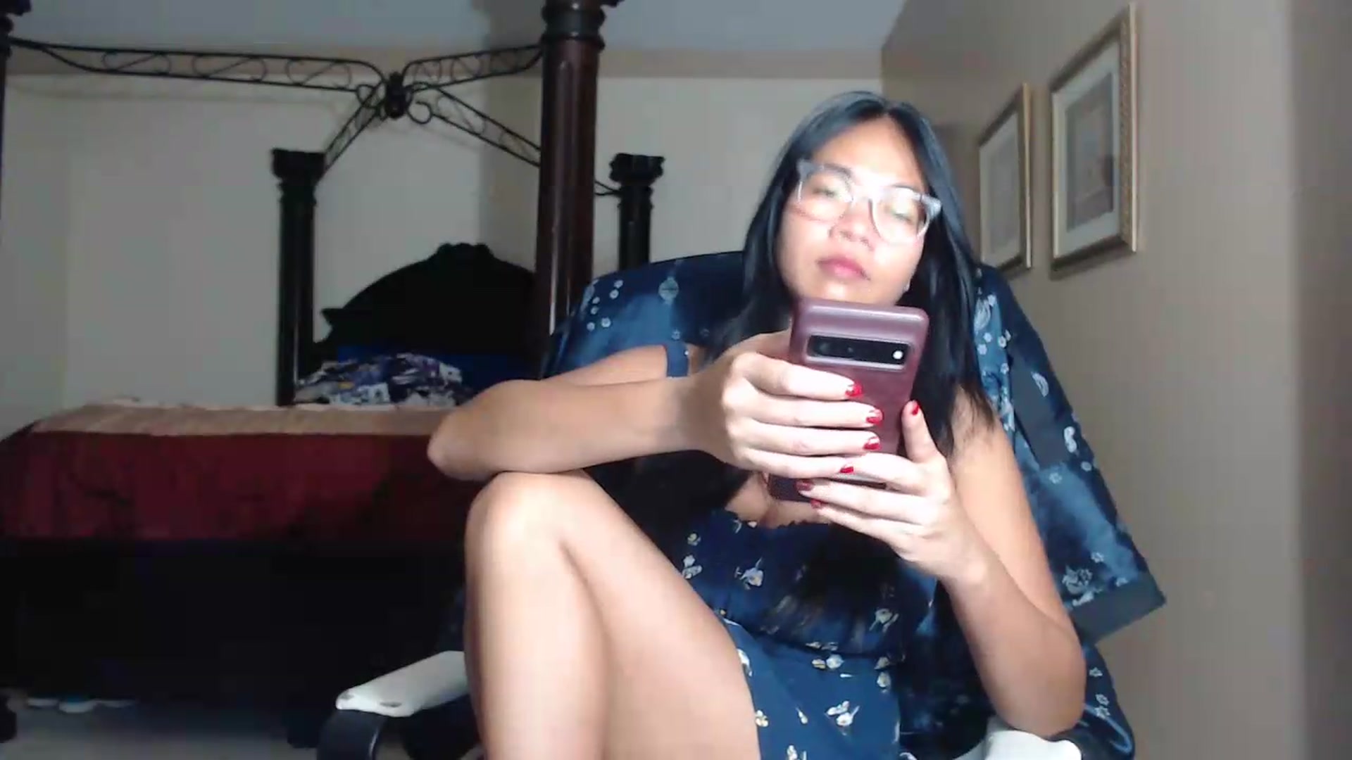 Gallery image thumbnail from Littlekai2030's myfreecams stream on, 07/29/2026, 01:02 image 4 of 20