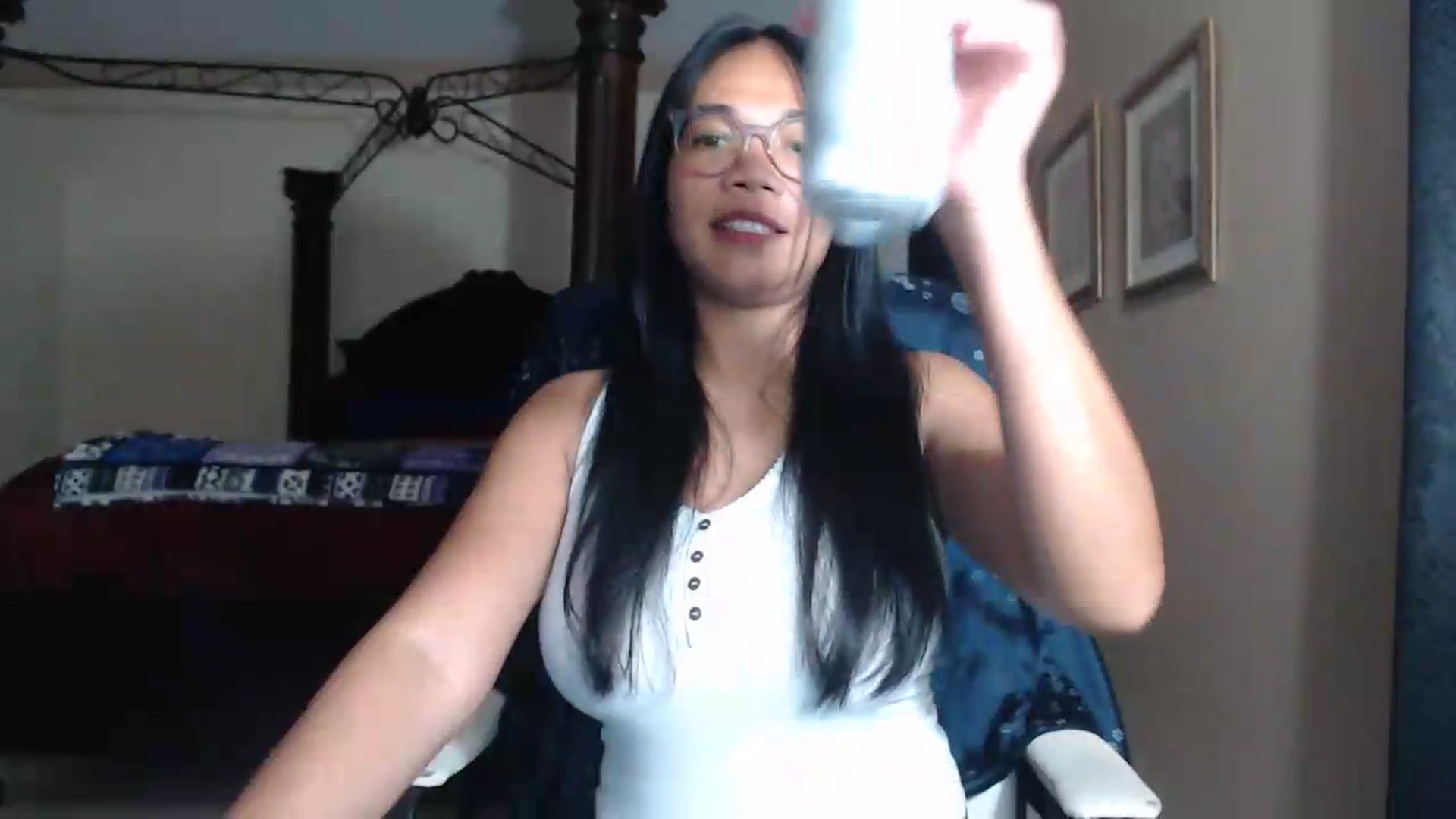 Gallery image thumbnail from Littlekai2030's myfreecams stream on, 07/31/2026, 03:46 image 7 of 20