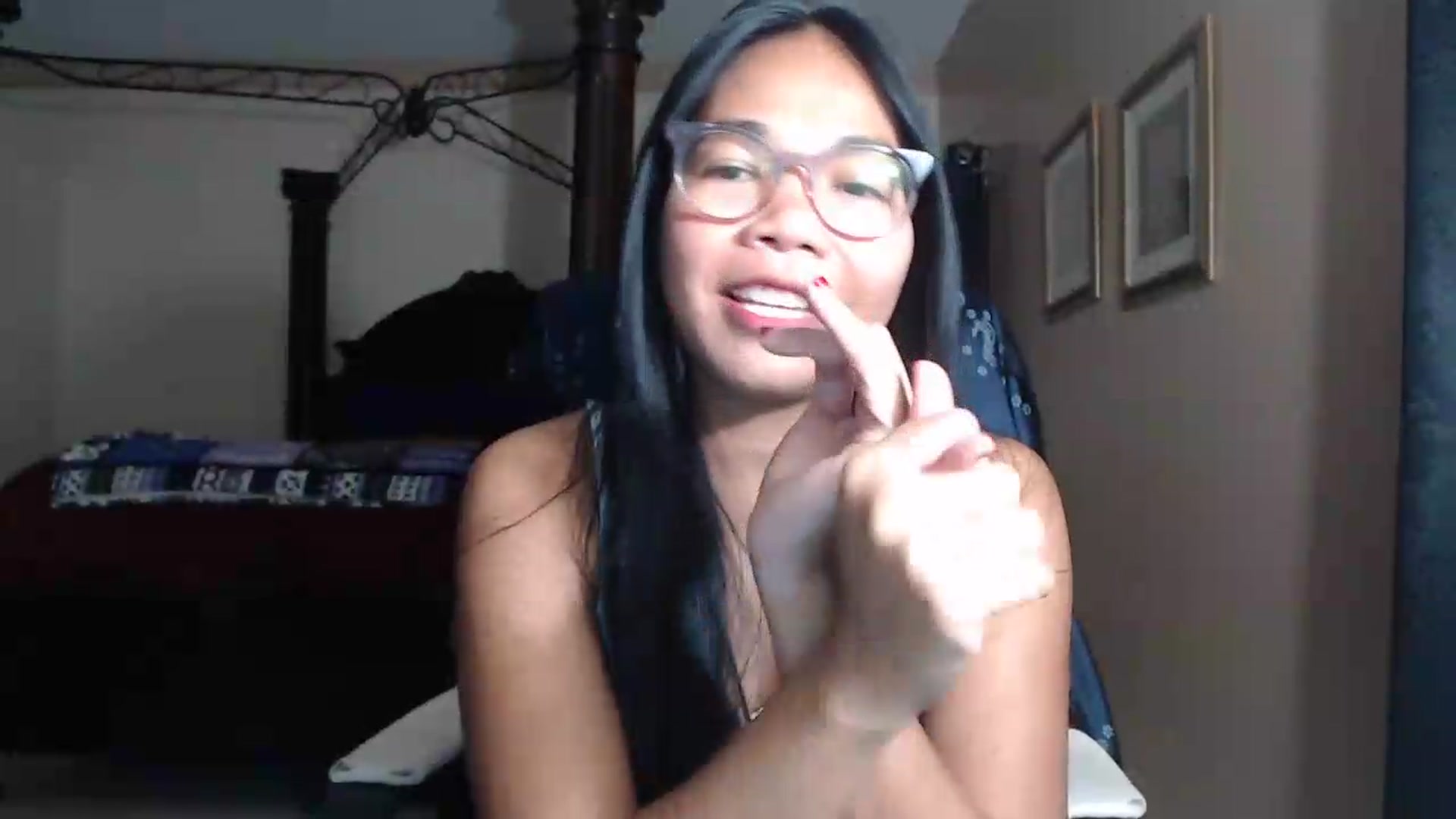 Gallery image thumbnail from Littlekai2030's myfreecams stream on, 07/31/2026, 03:46 image 5 of 20